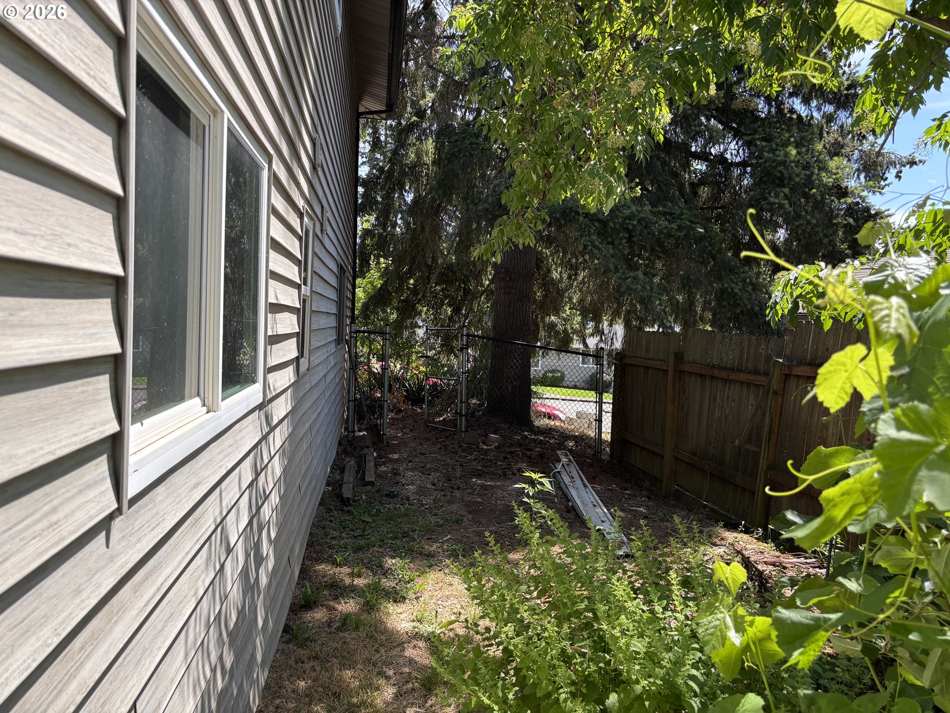 1169 29th Pl Nw Property Photo 9