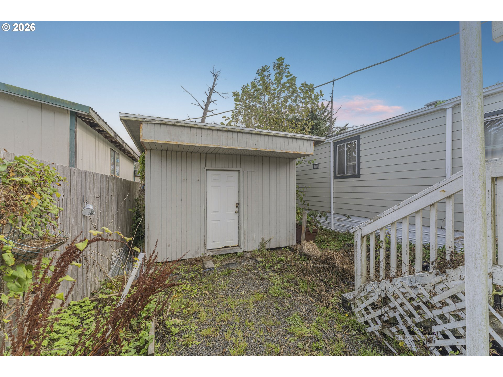8305 Stark St Property Photo 4