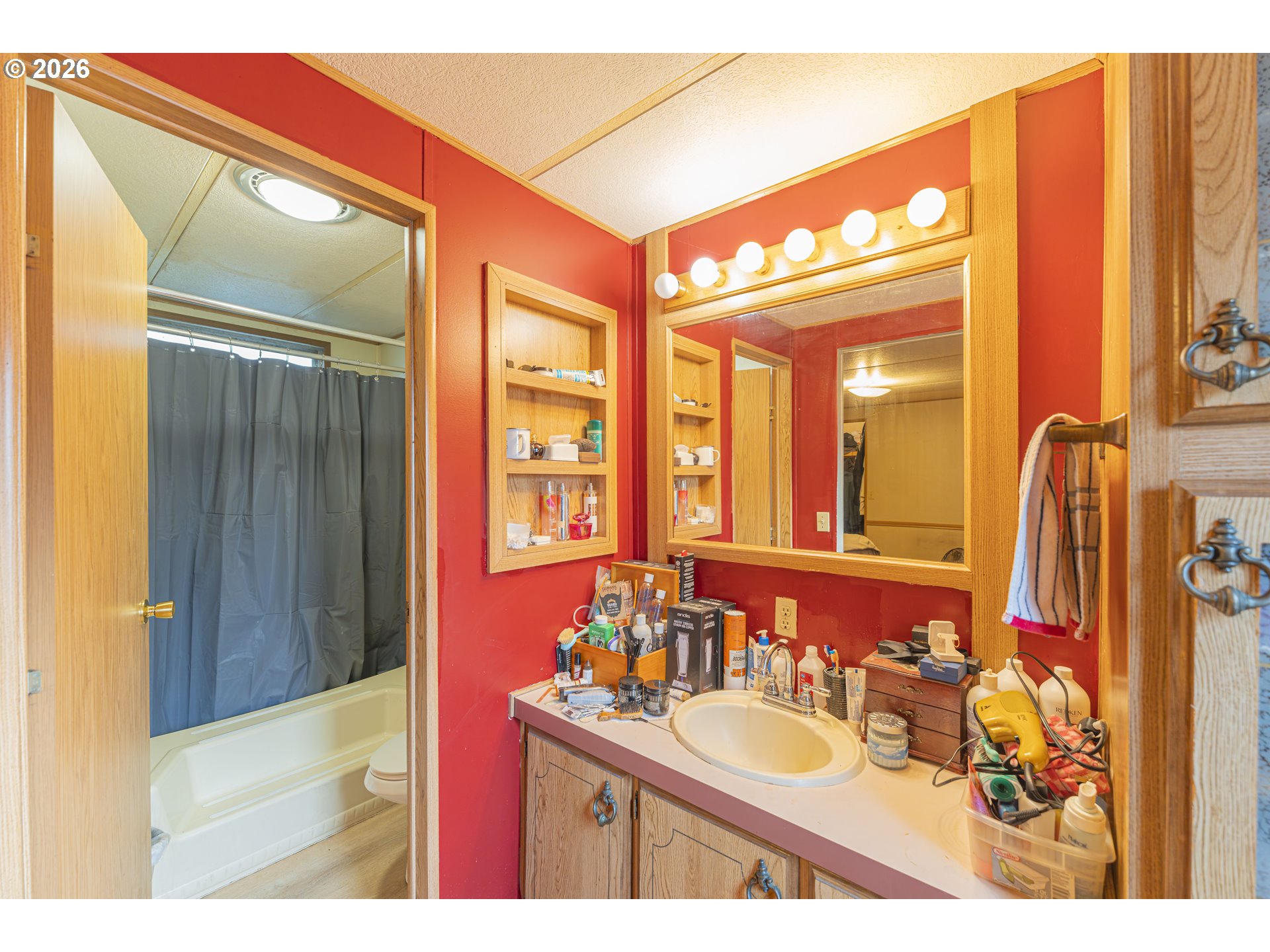 8305 Stark St Property Photo 12