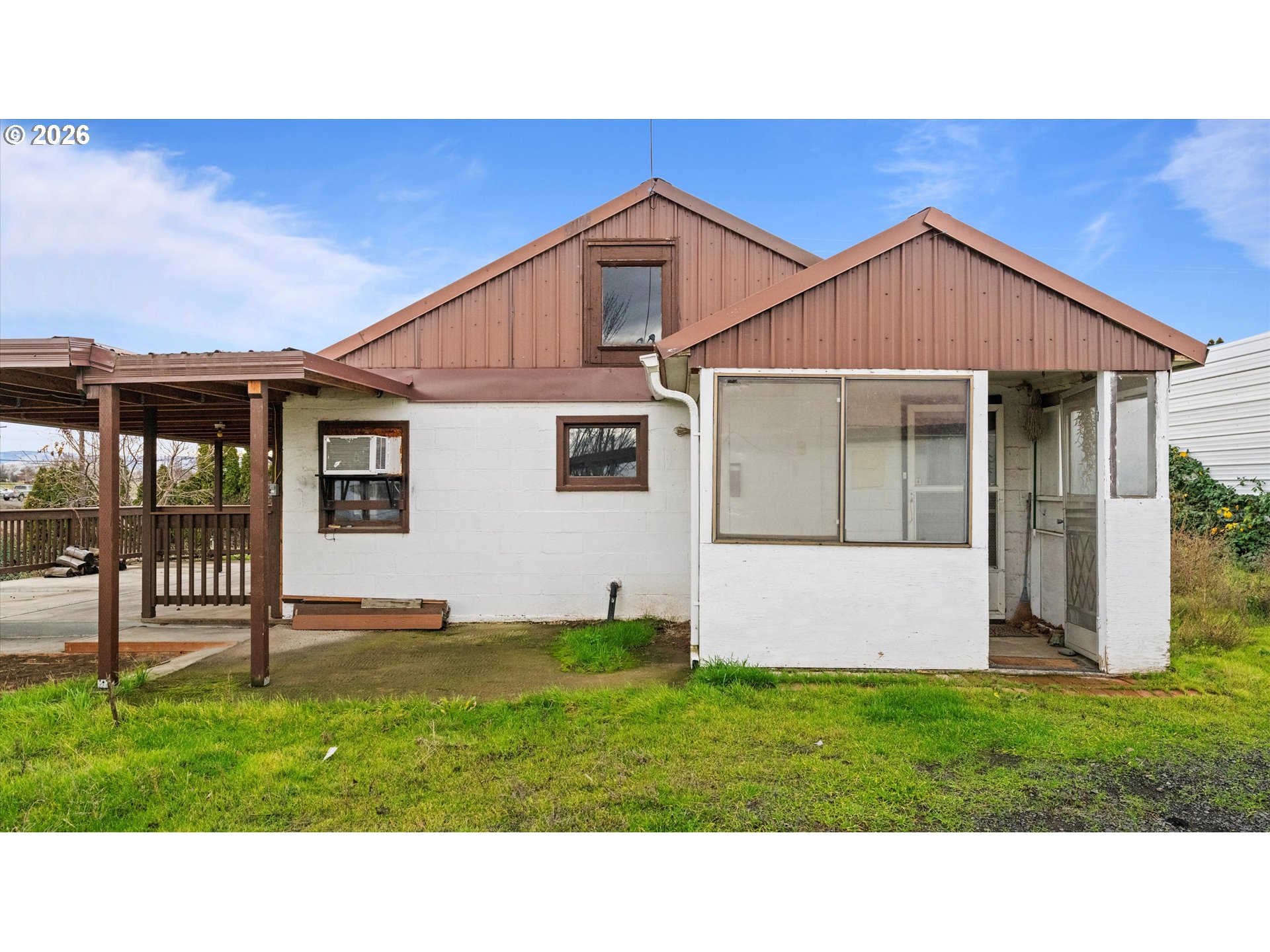 85576 Highway 11 Property Photo 3