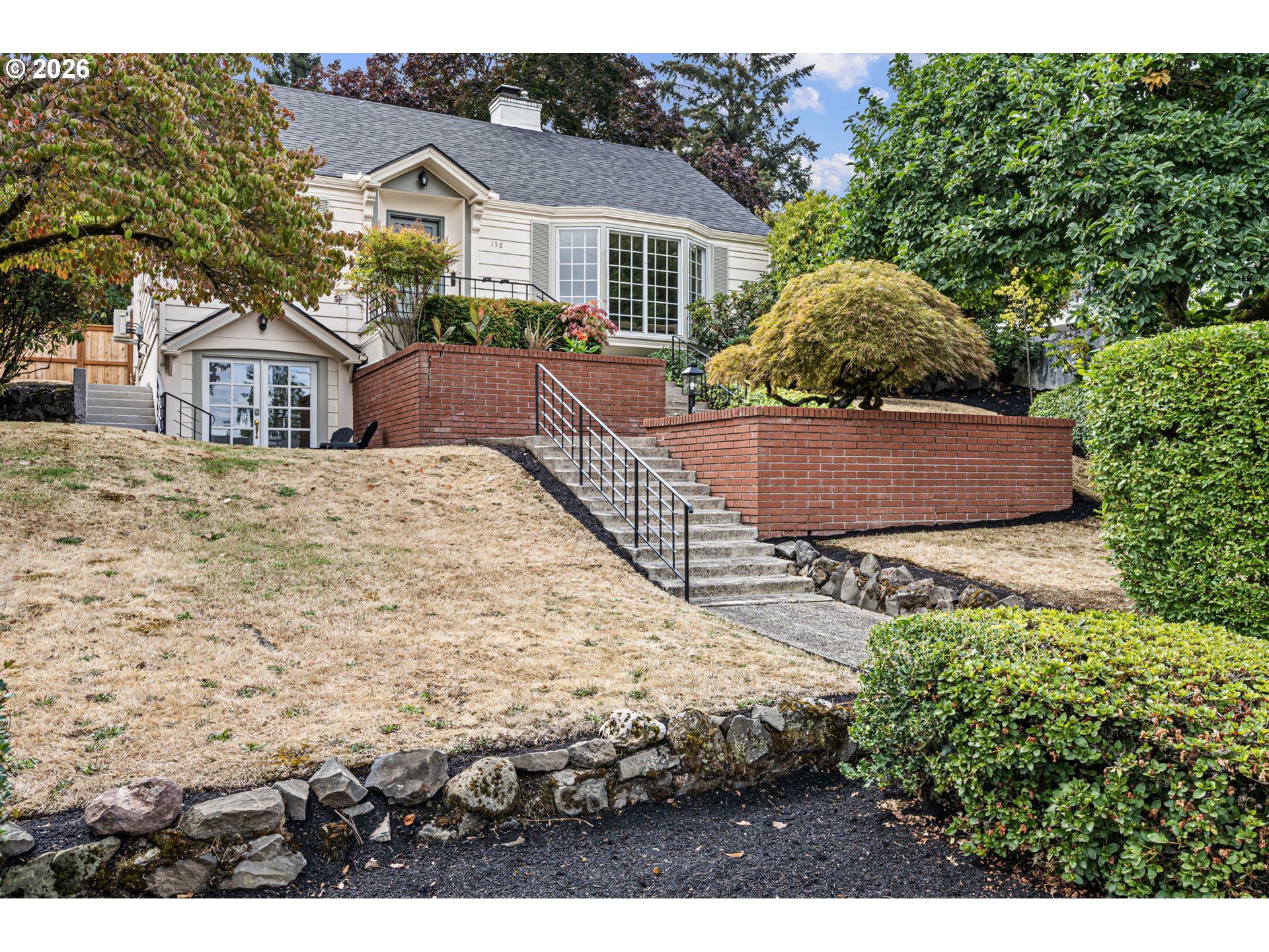 158 W 21st Ave Property Photo 28
