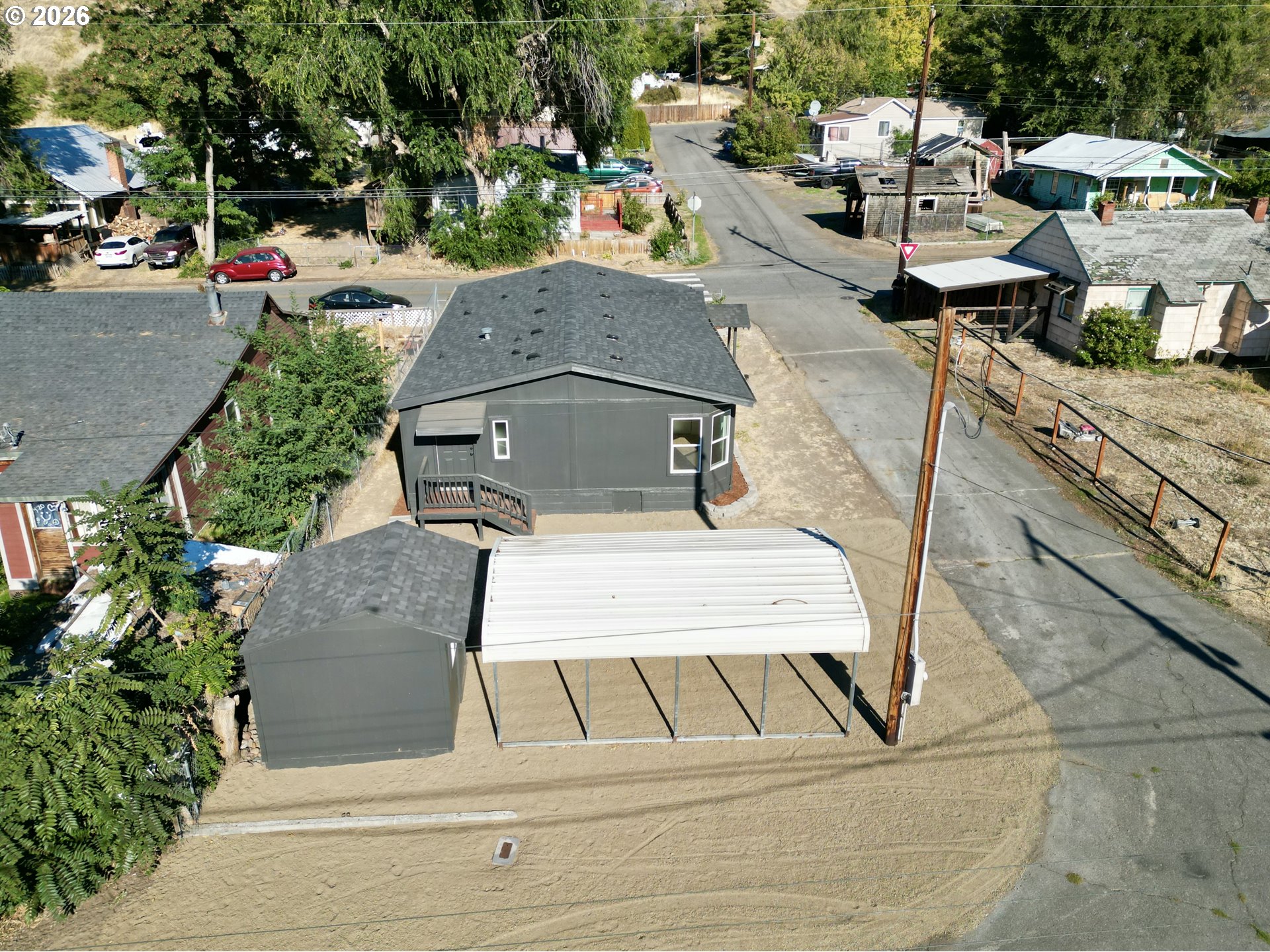 105 Columbia Ave Property Photo 9