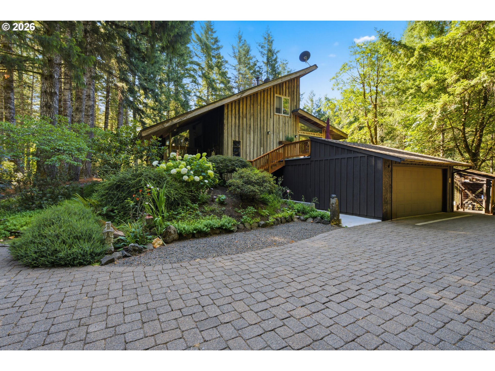 12251 Sw East Creek Rd Property Photo 1