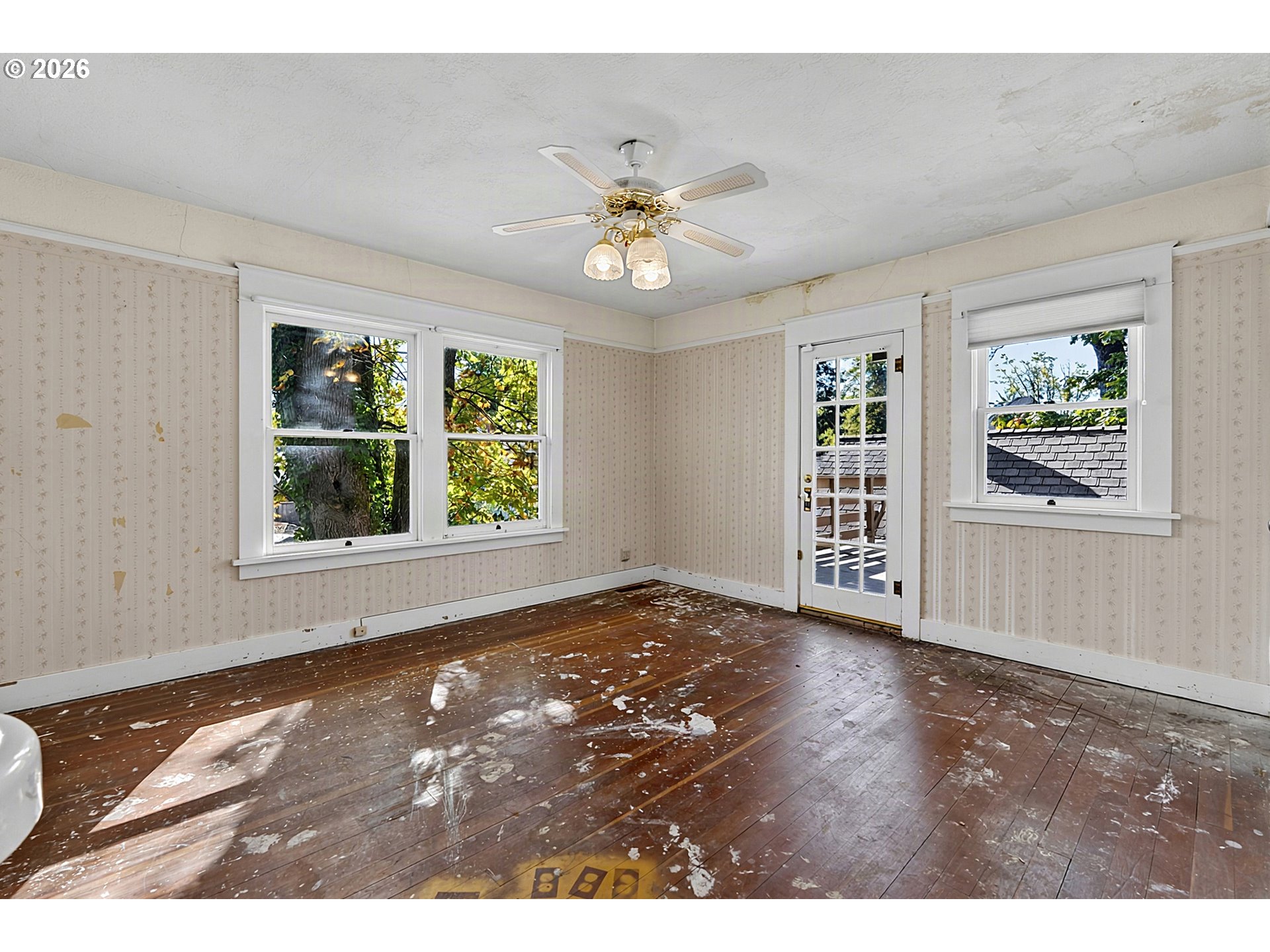 1610 Cal Young Rd Property Photo 28