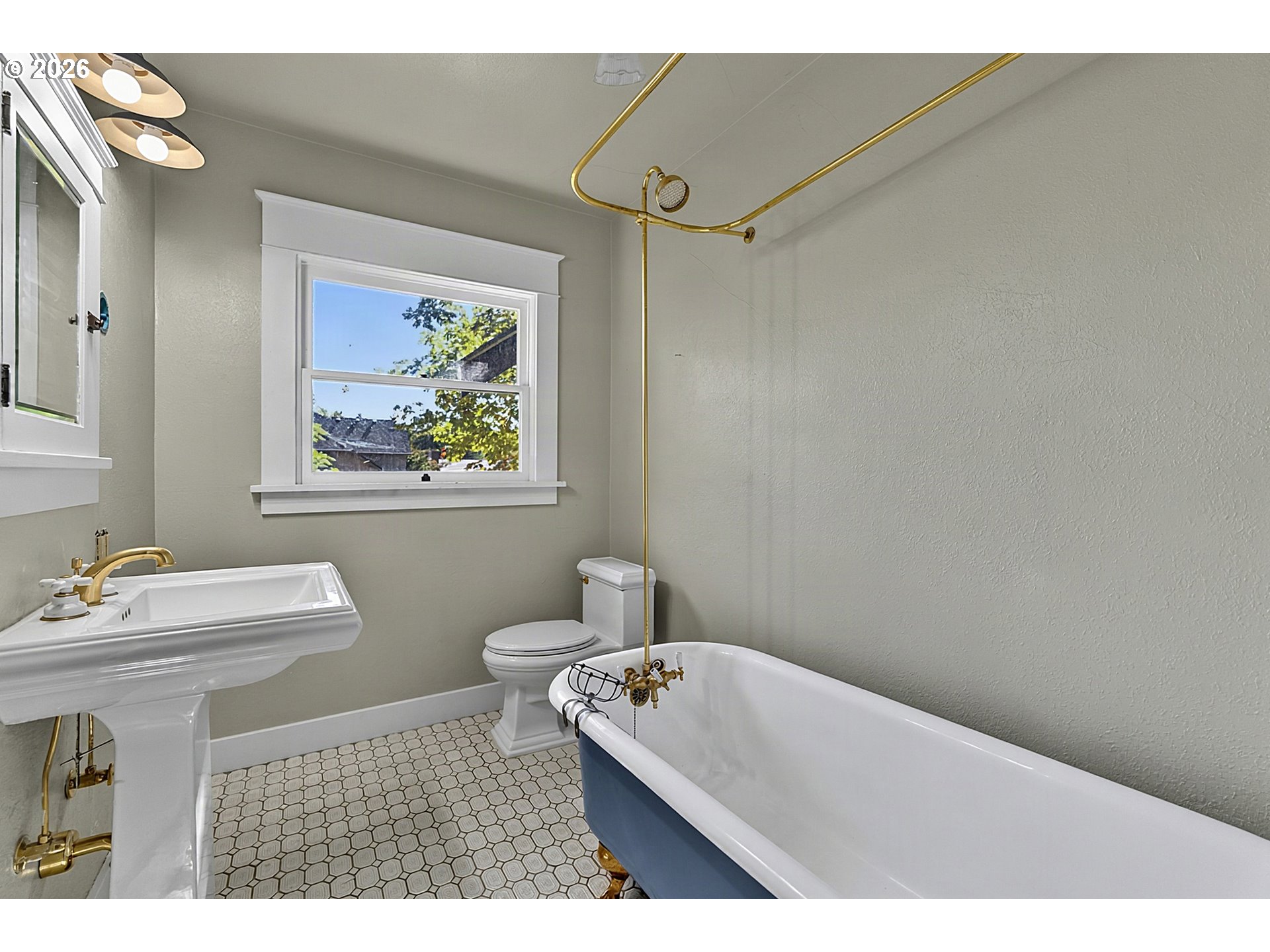 1610 Cal Young Rd Property Photo 31