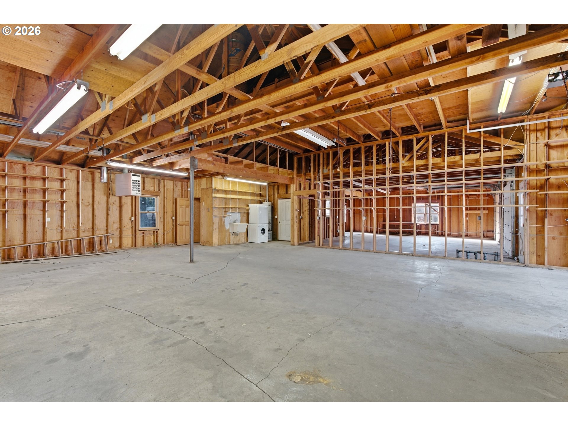 1610 Cal Young Rd Property Photo 43