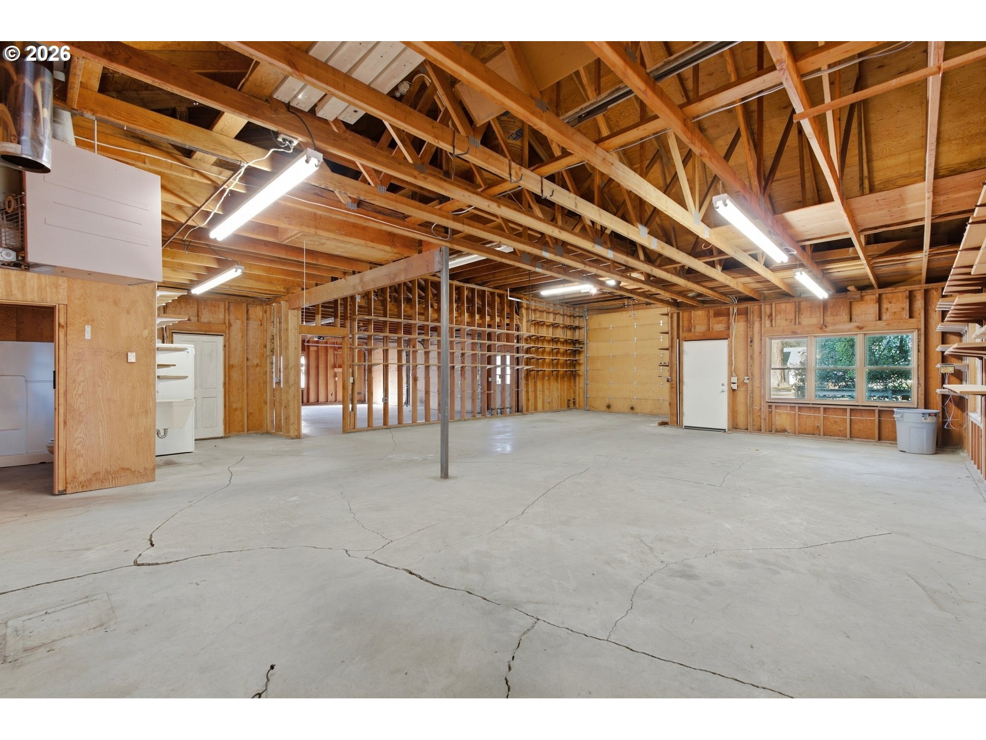 1610 Cal Young Rd Property Photo 44