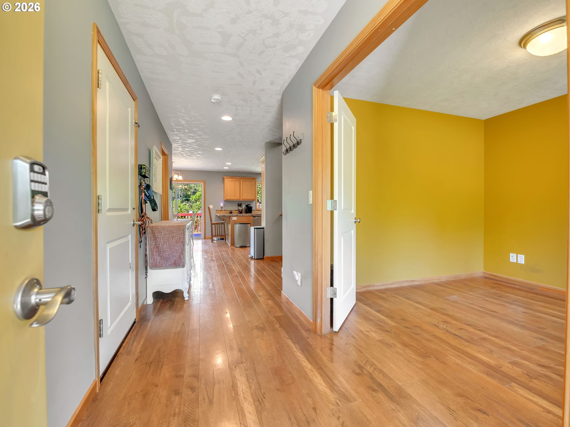 42047 Eddy Point Ln Property Photo 6