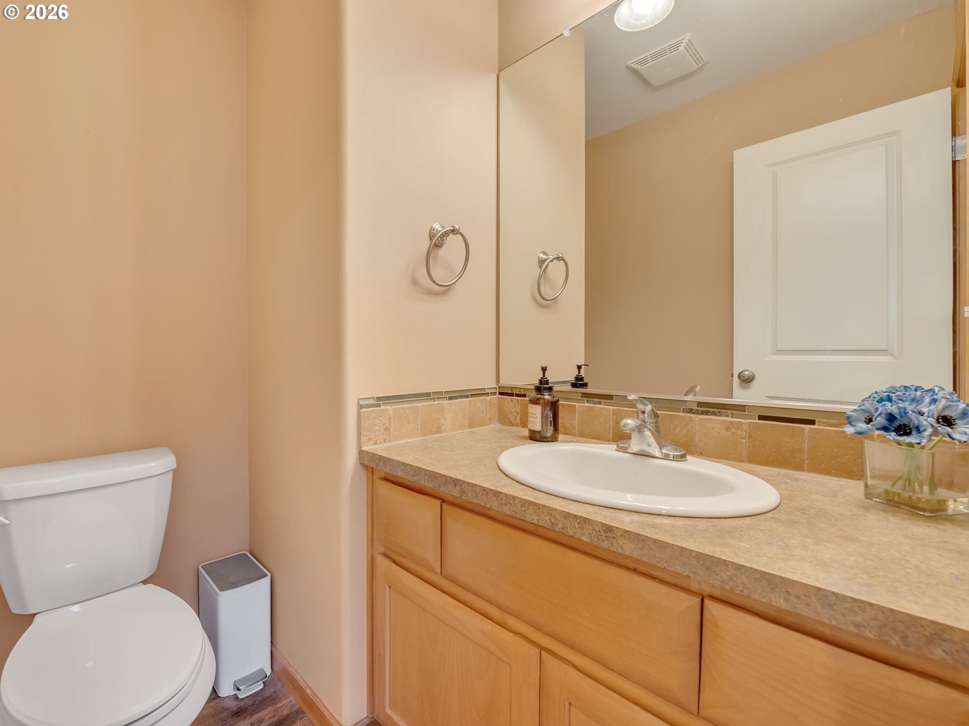 42047 Eddy Point Ln Property Photo 10