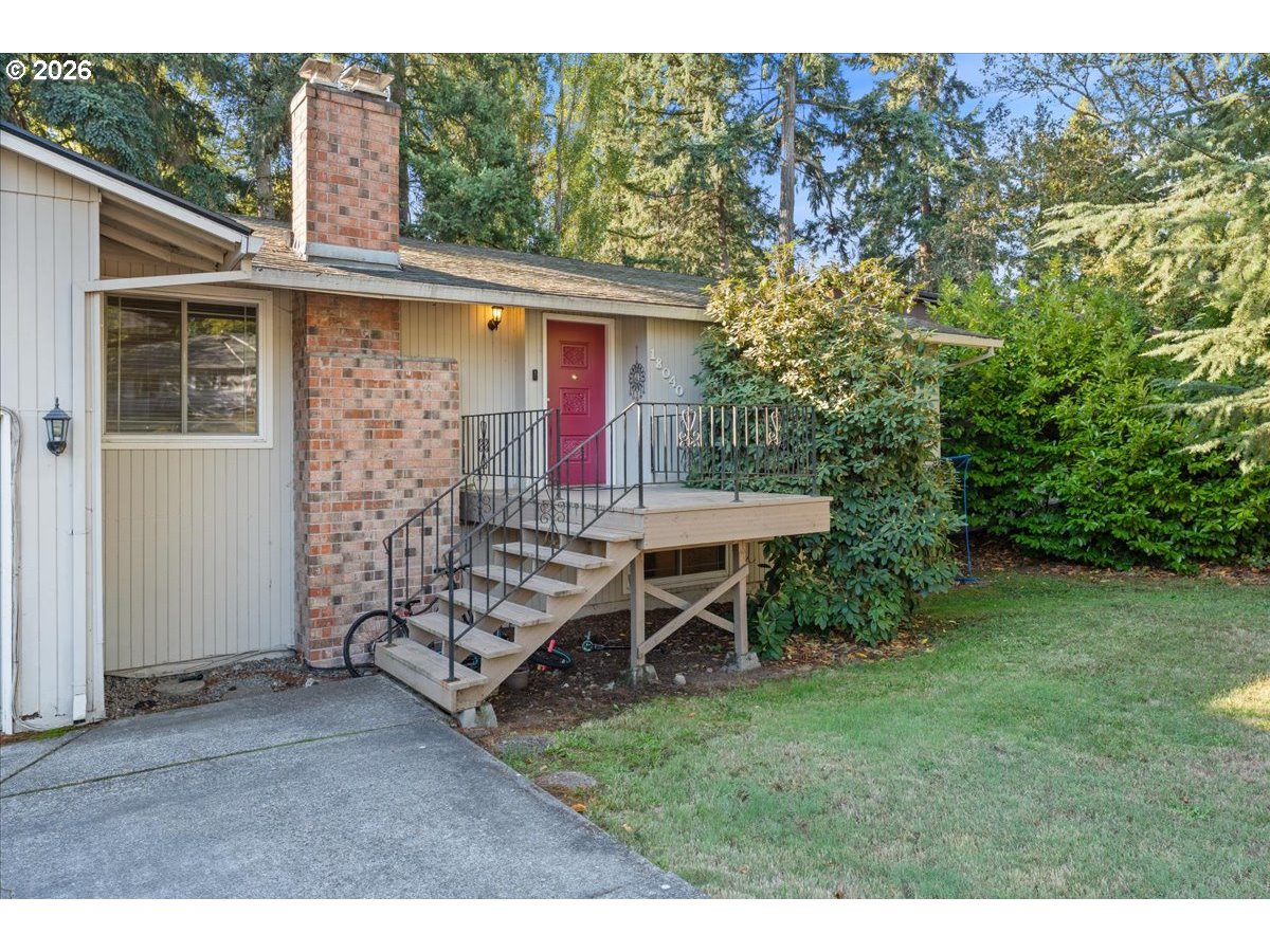 18040 Sw Salix Ridge St Property Photo 3