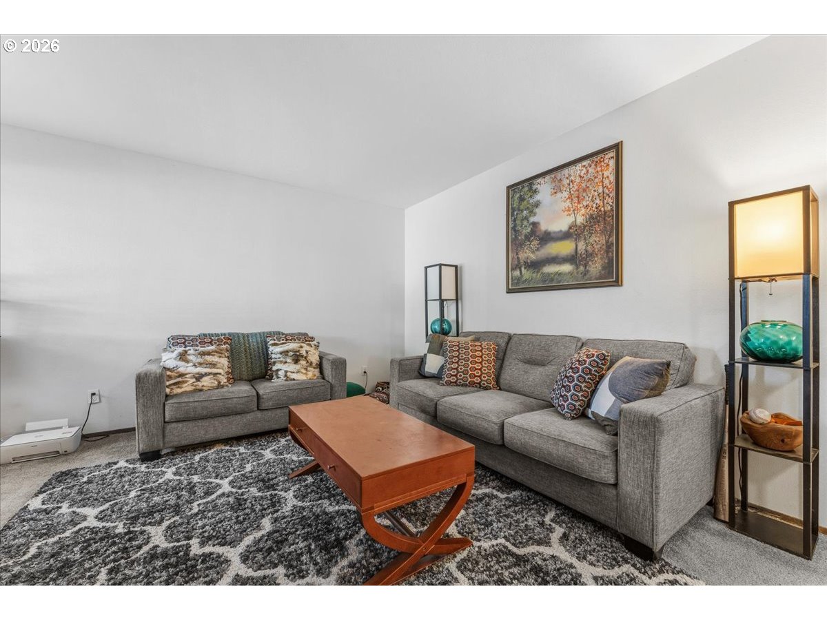 18040 Sw Salix Ridge St Property Photo 5