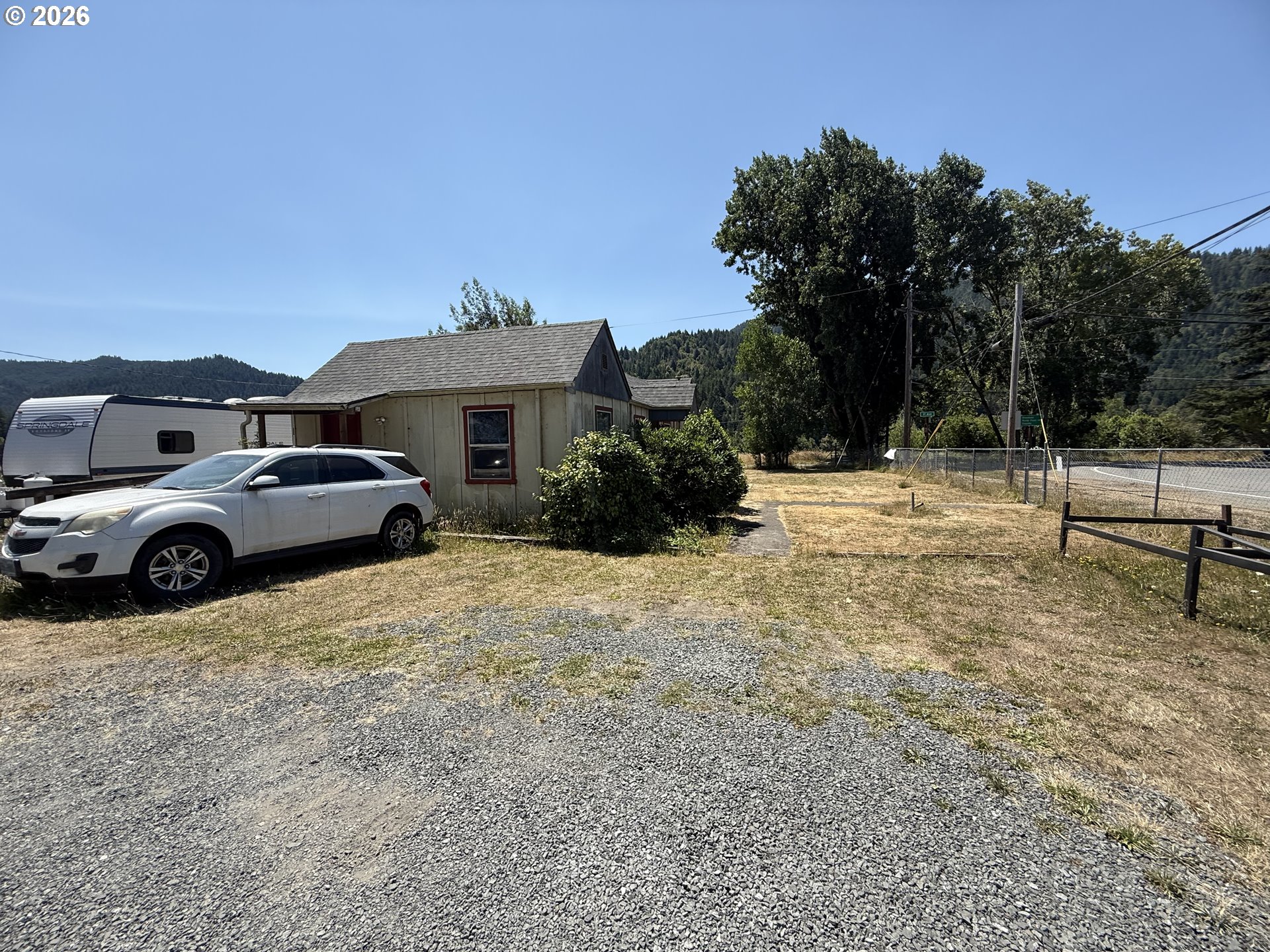140 Poplar St Property Photo 17
