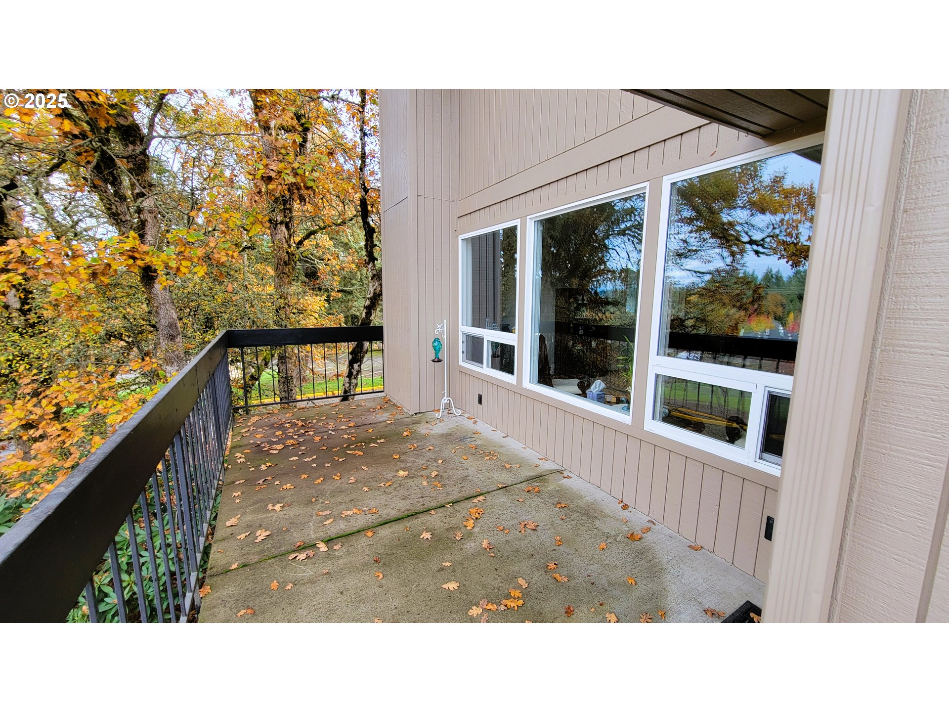 296 Woodridge Dr Property Photo 2