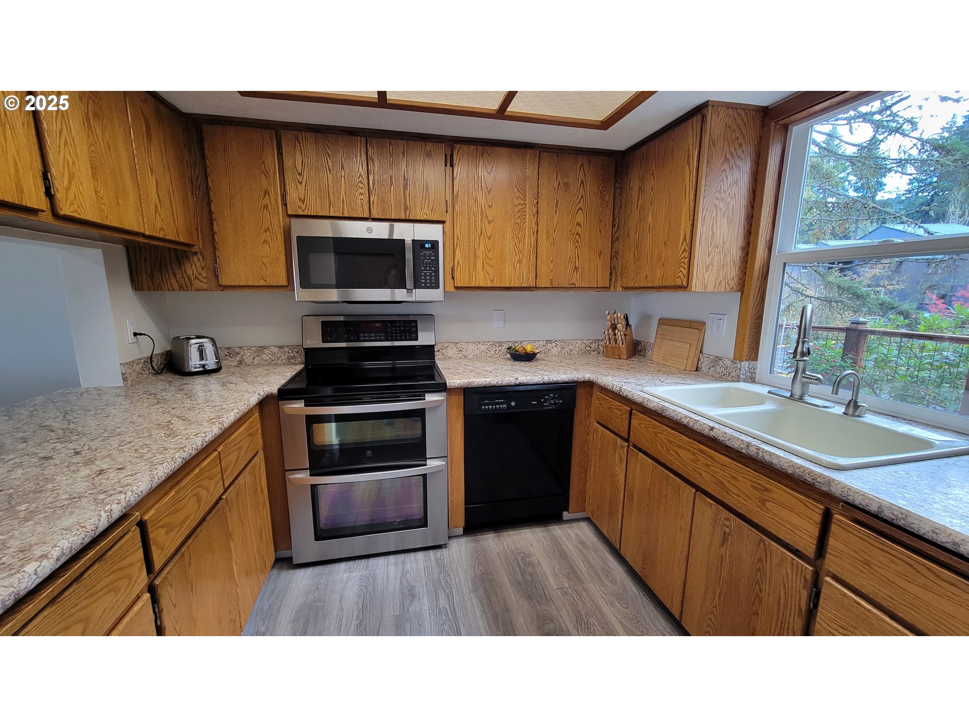 296 Woodridge Dr Property Photo 8