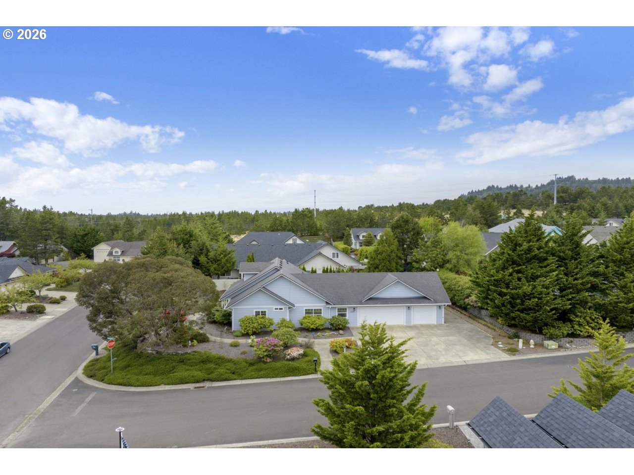 2515 Willow Crest Ct Property Photo 2