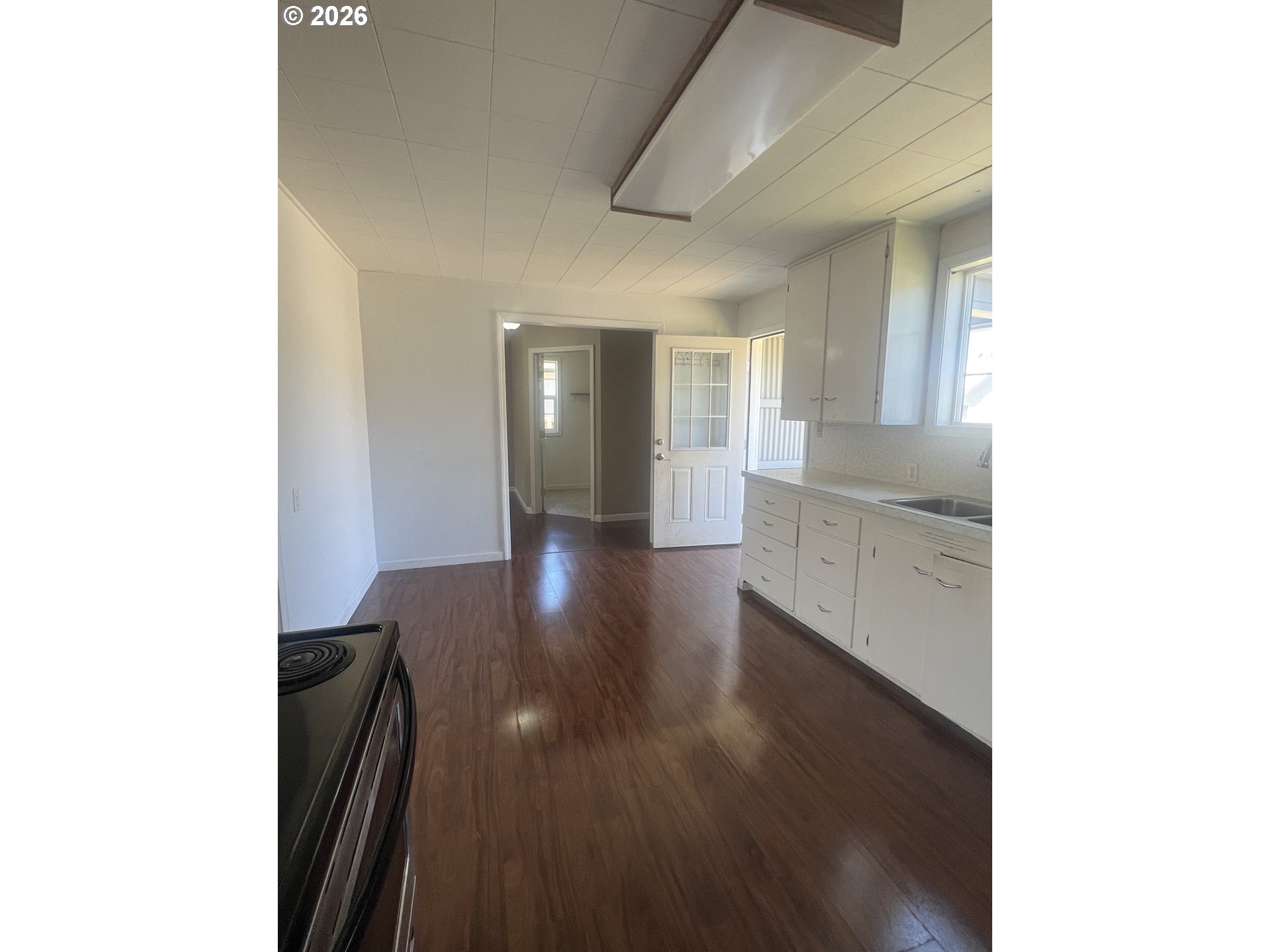 2035 Cedar Ave Property Photo 8
