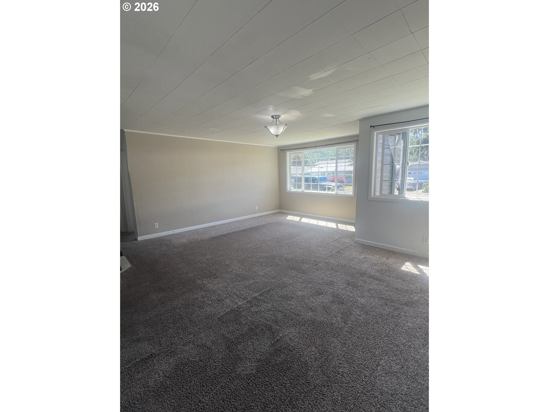 2035 Cedar Ave Property Photo 13