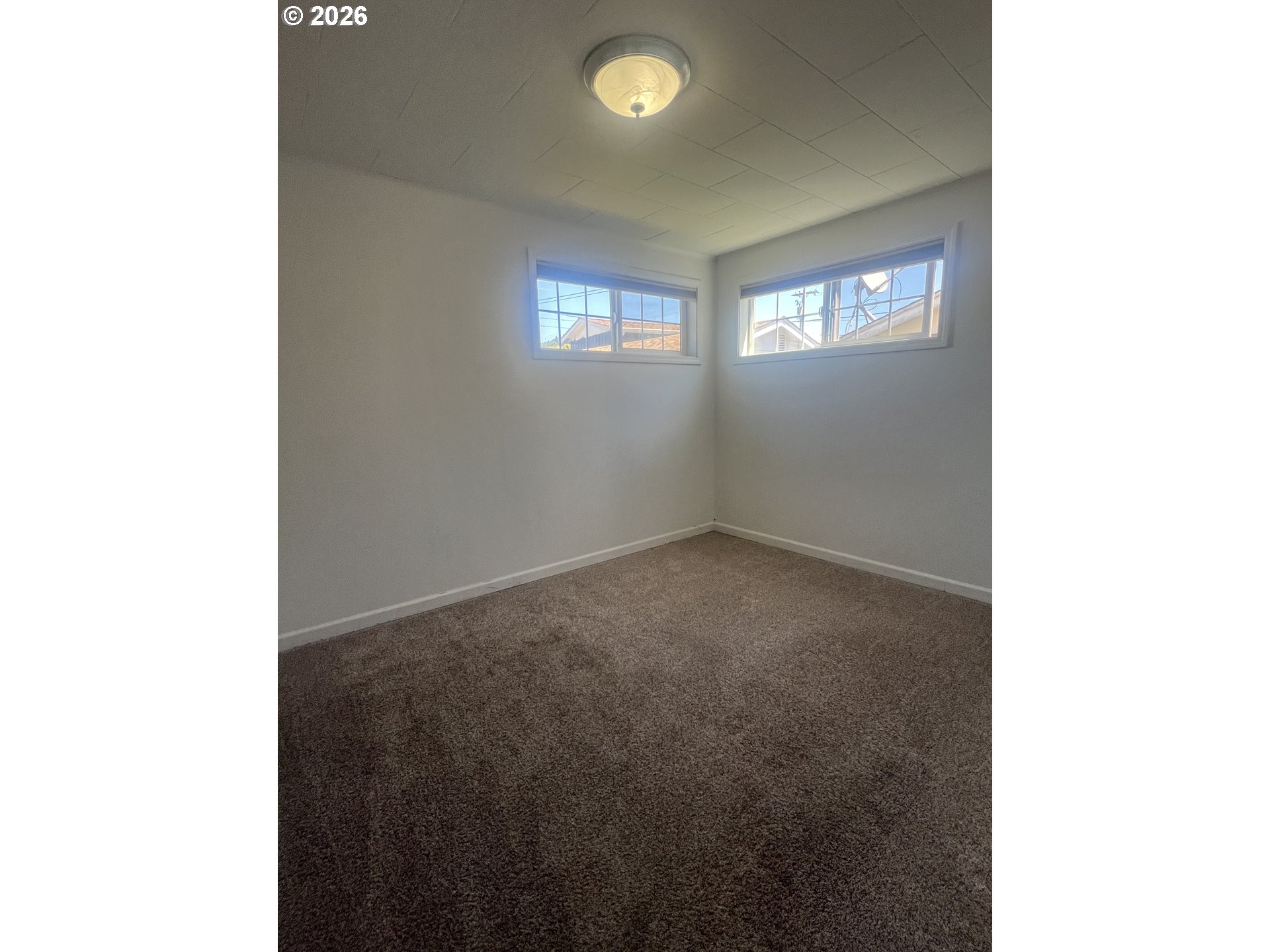 2035 Cedar Ave Property Photo 17