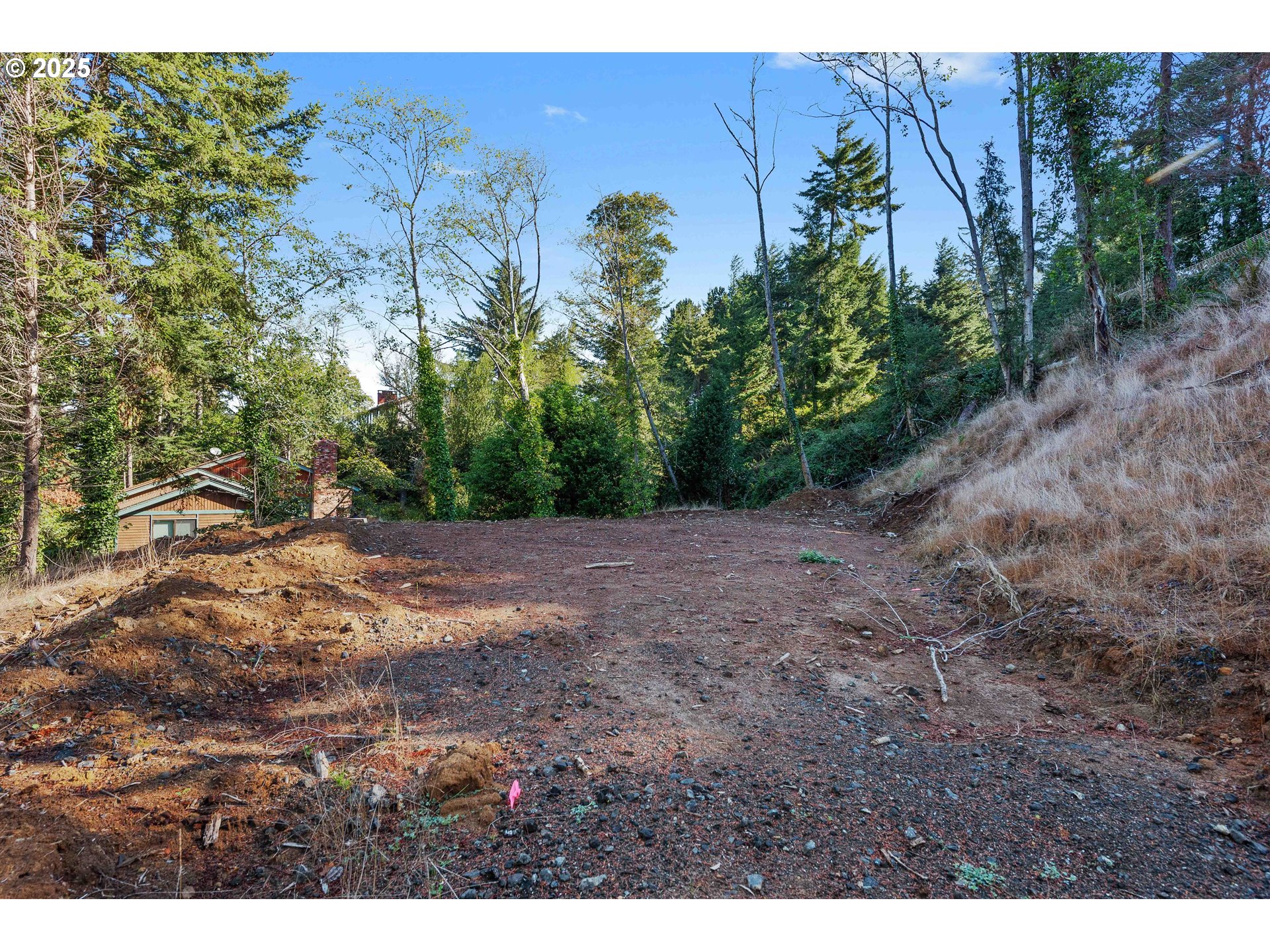 2253 Pony Creek Rd Property Photo 2