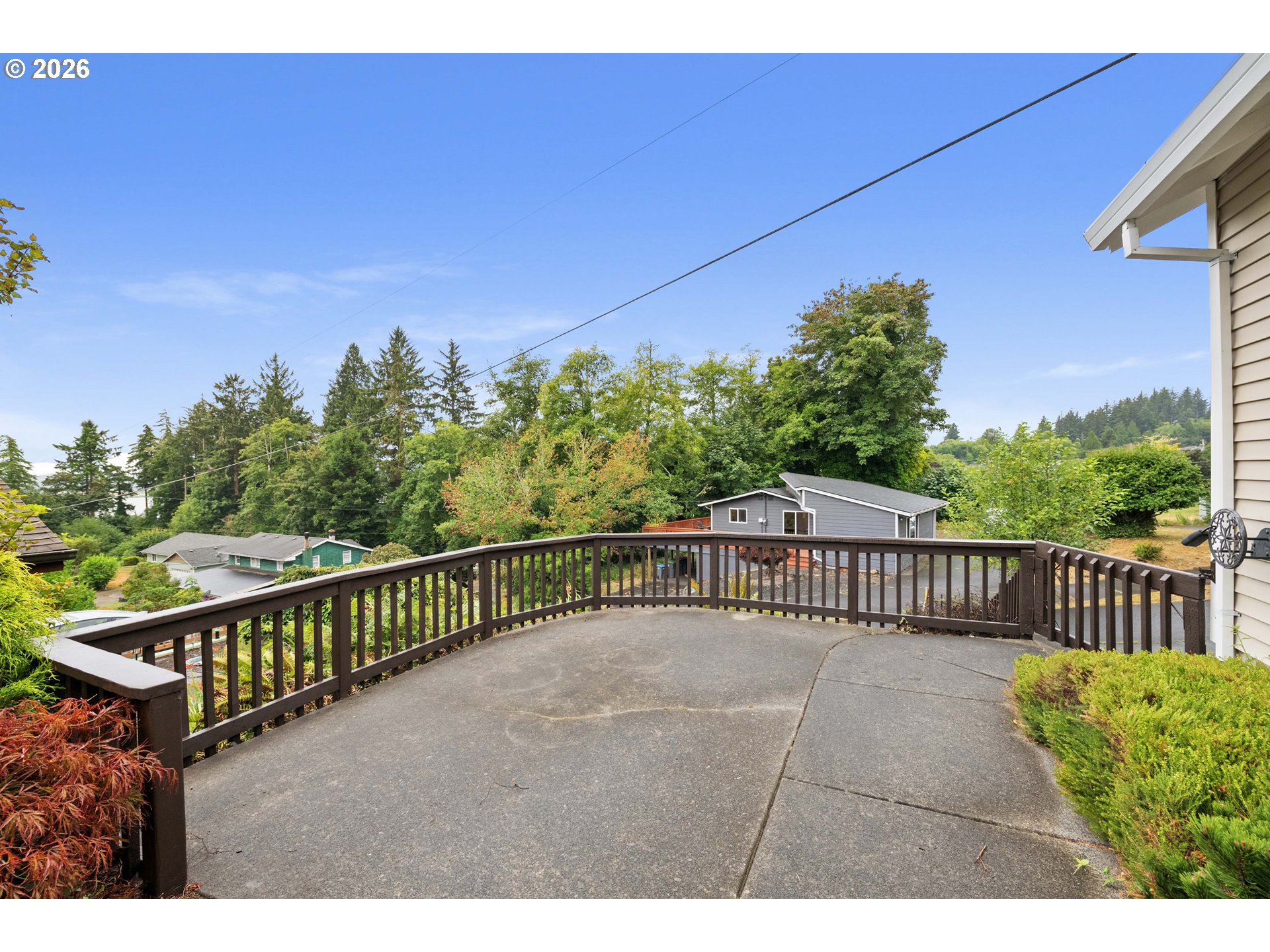 1580 8th St Property Photo 2
