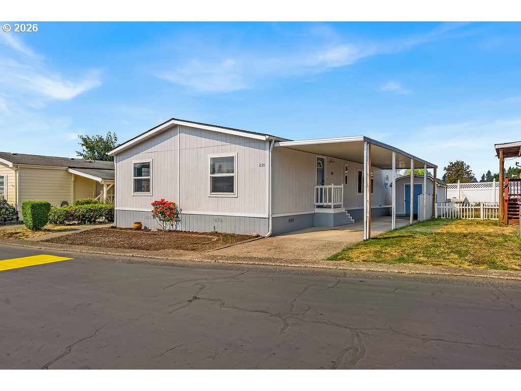 12450 Sw Fischer Rd 235 Property Photo 1