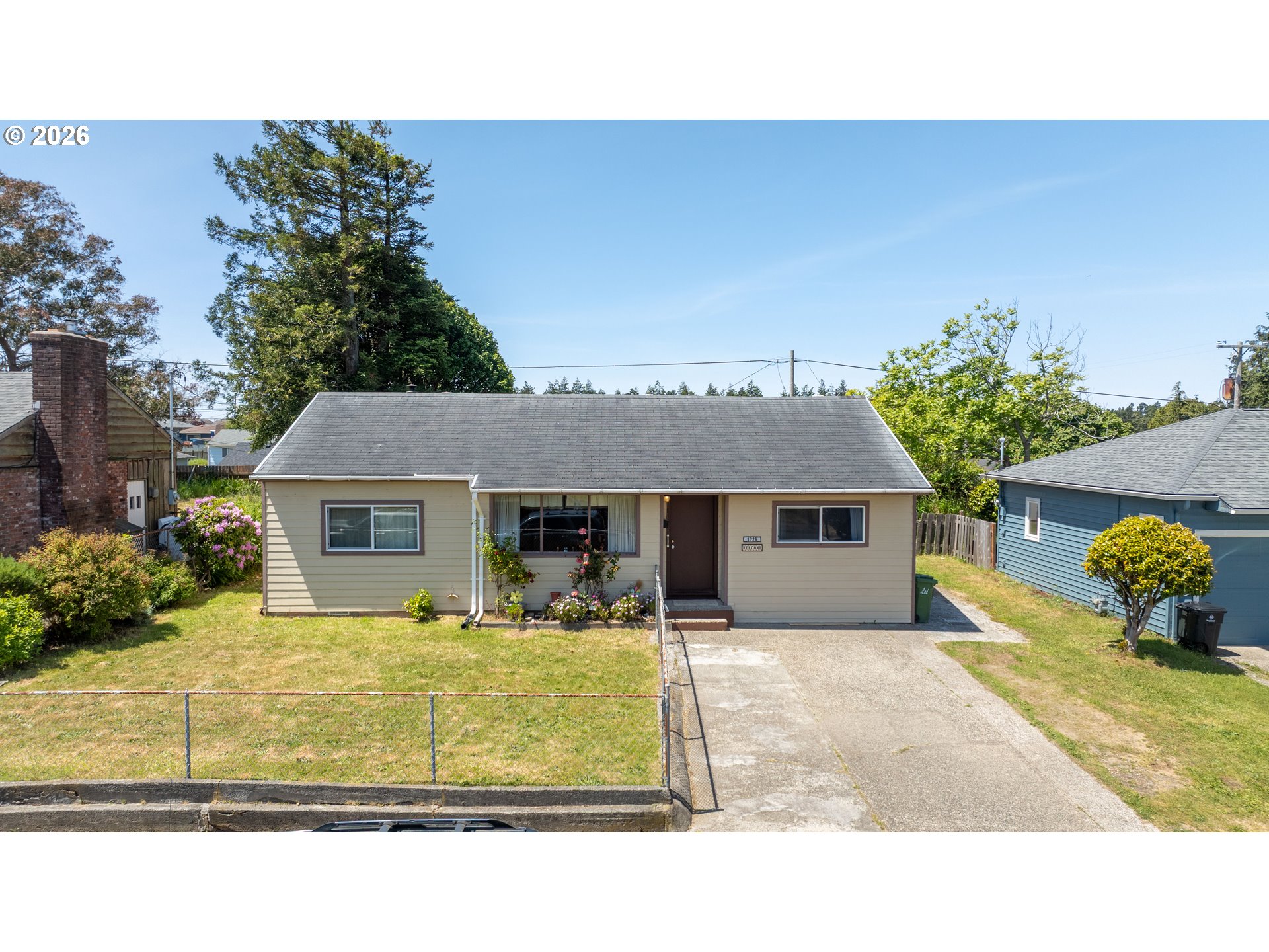1726 Johnson St Property Photo 2