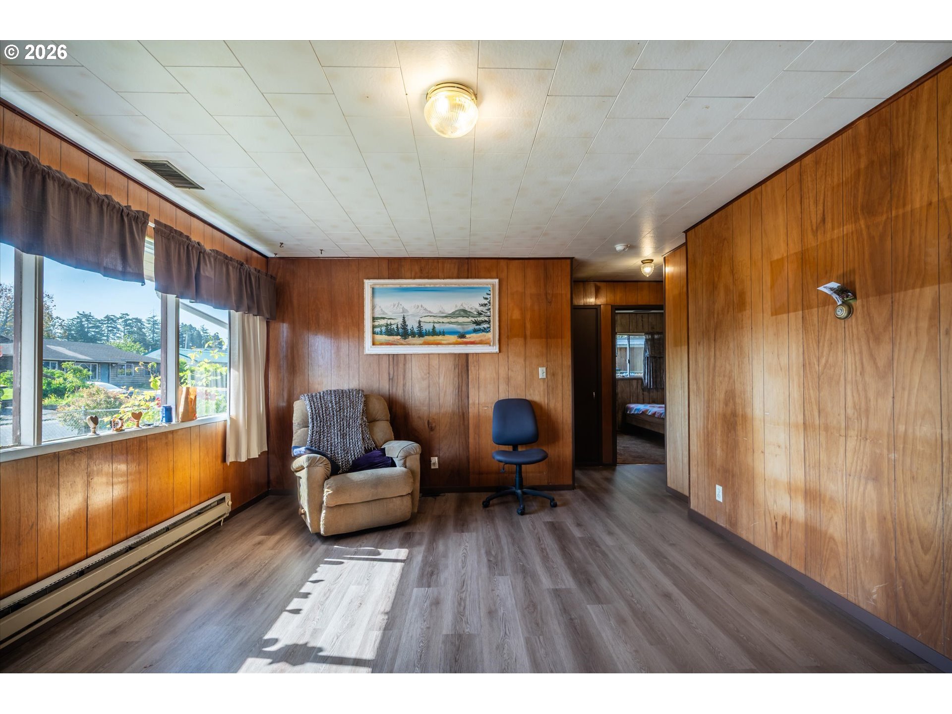 1726 Johnson St Property Photo 3