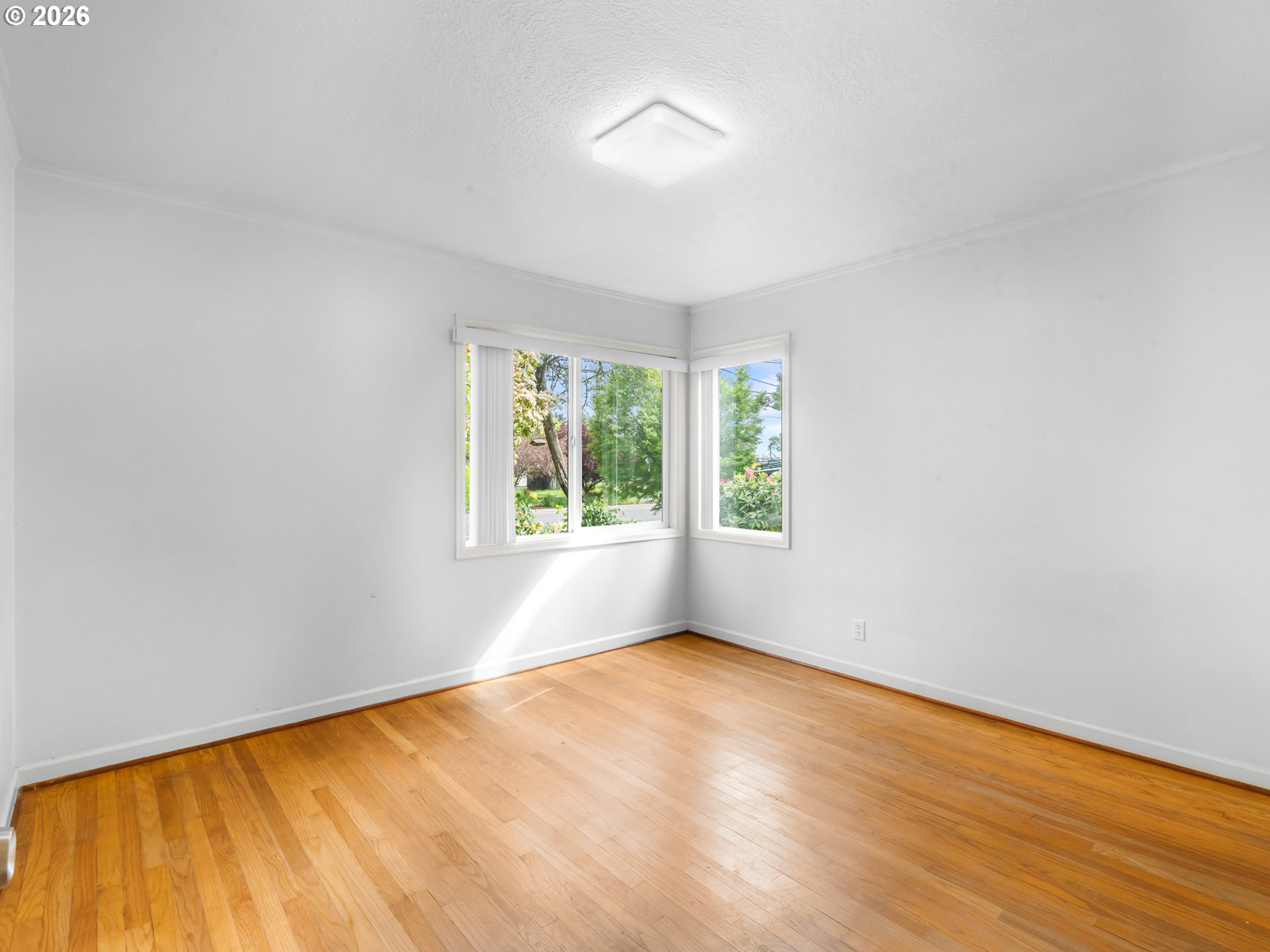 2040 N Rosa Parks Way Property Photo 8