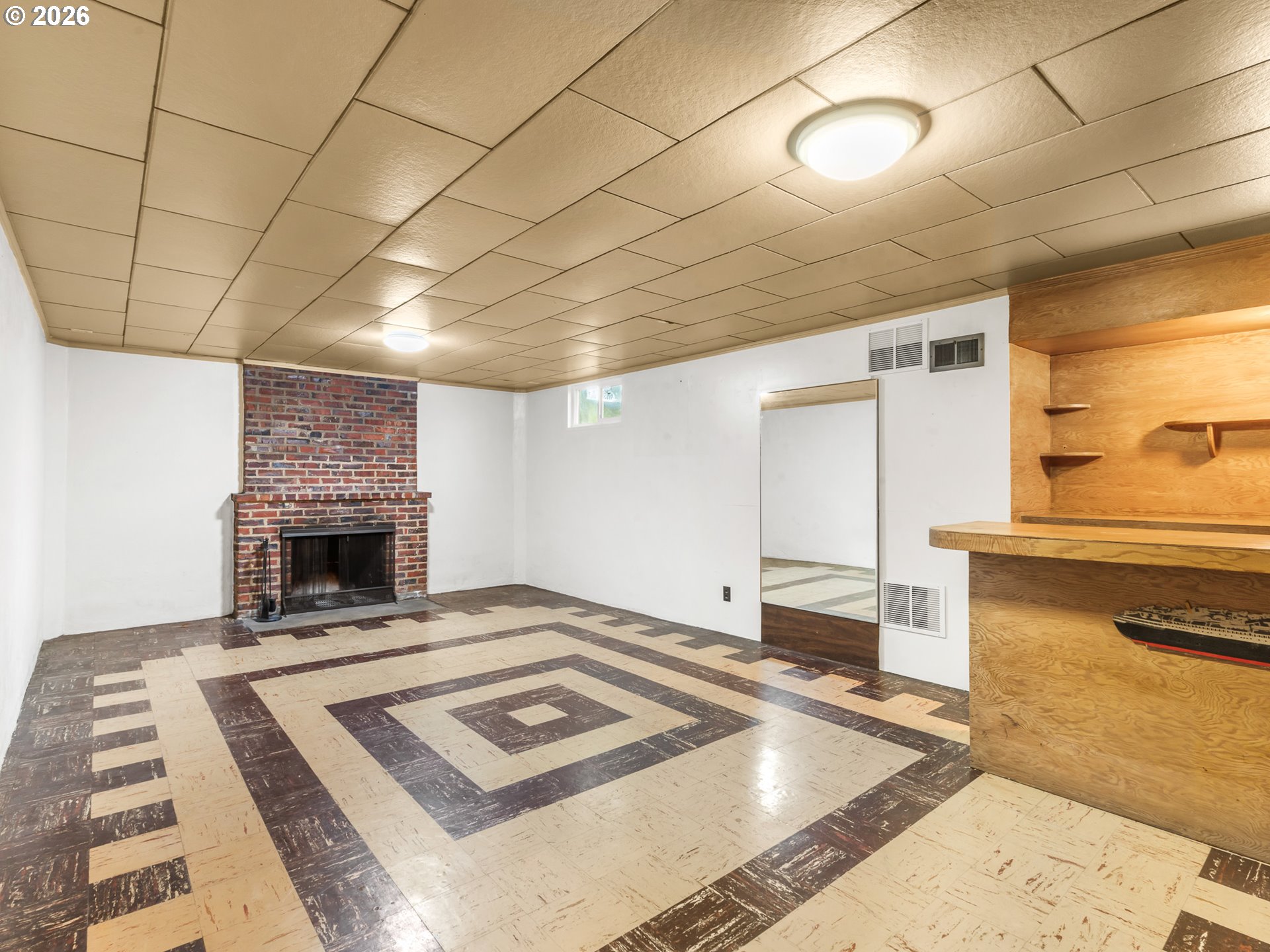 2040 N Rosa Parks Way Property Photo 11