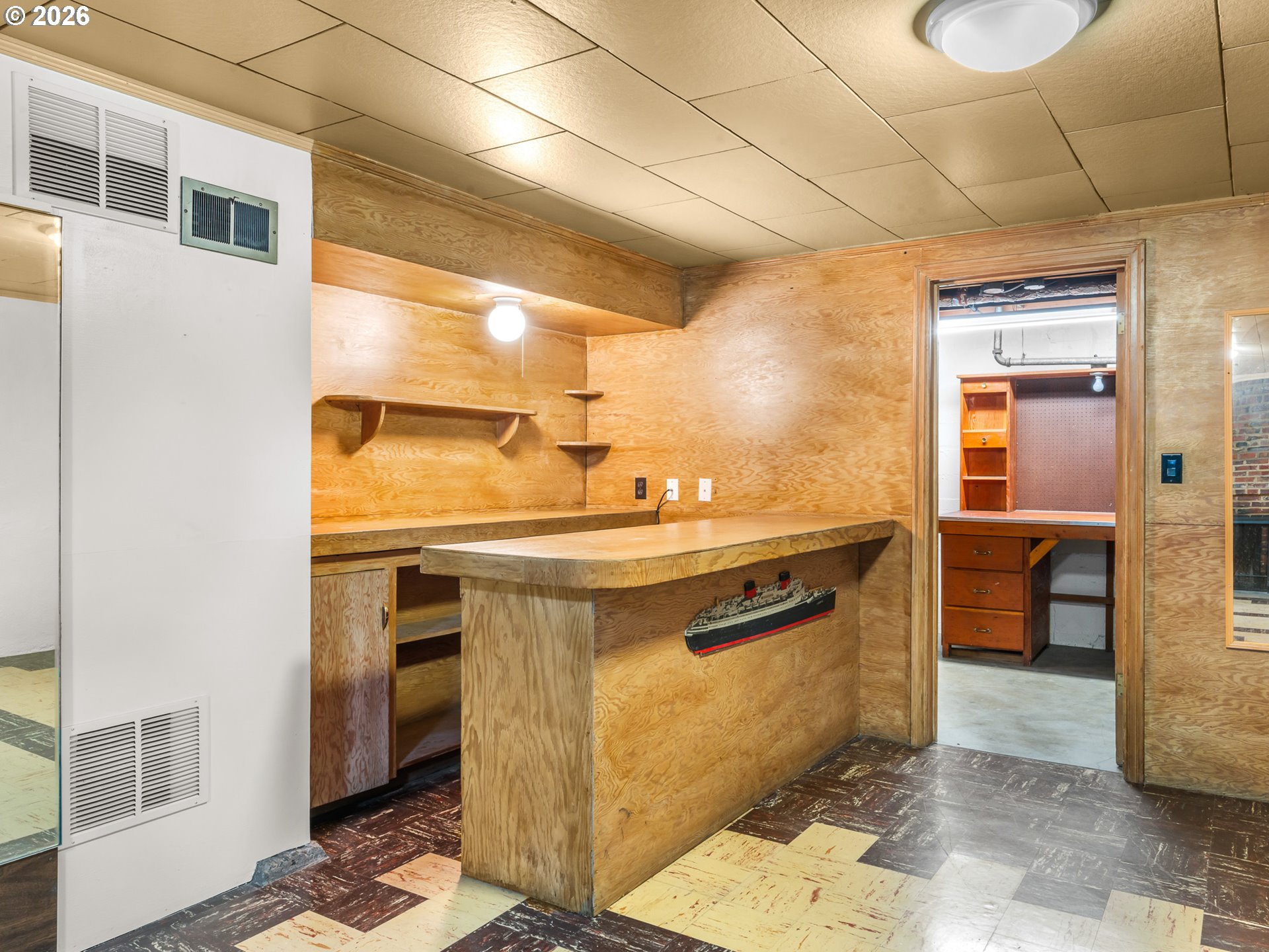 2040 N Rosa Parks Way Property Photo 12