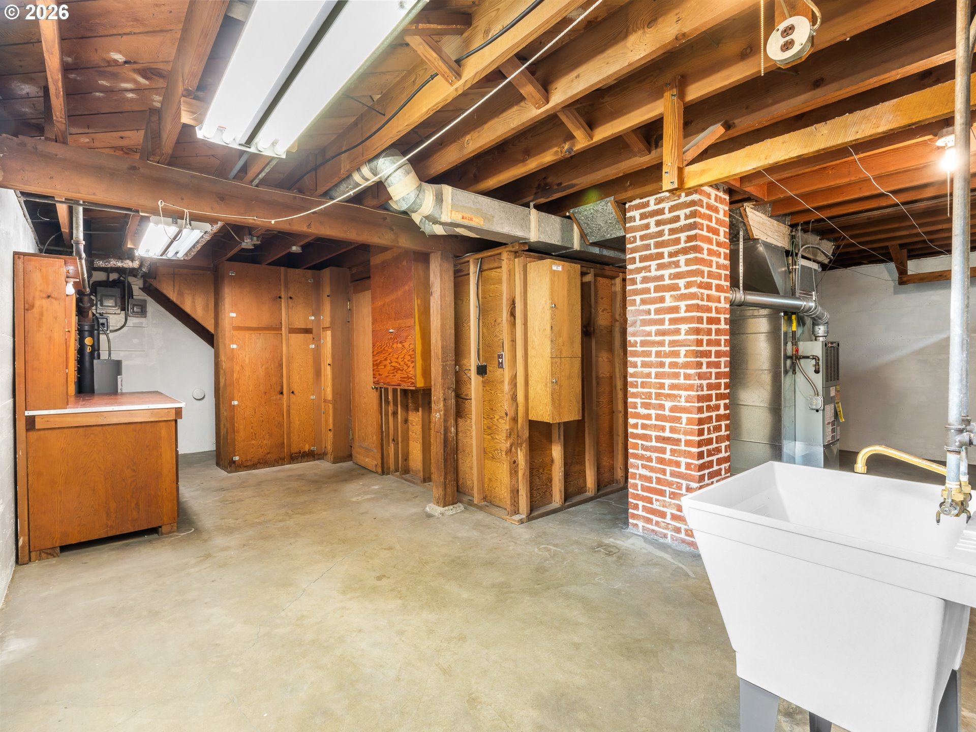 2040 N Rosa Parks Way Property Photo 14