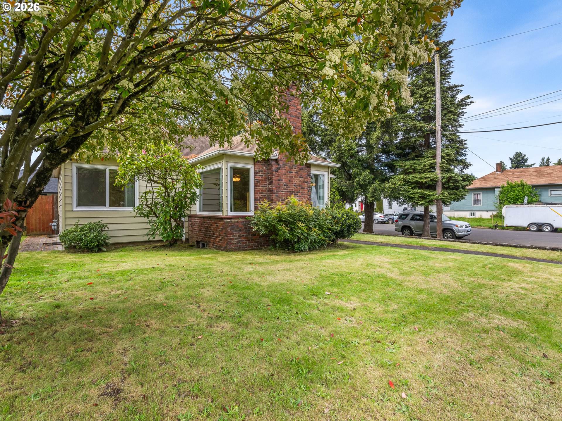 2040 N Rosa Parks Way Property Photo 18