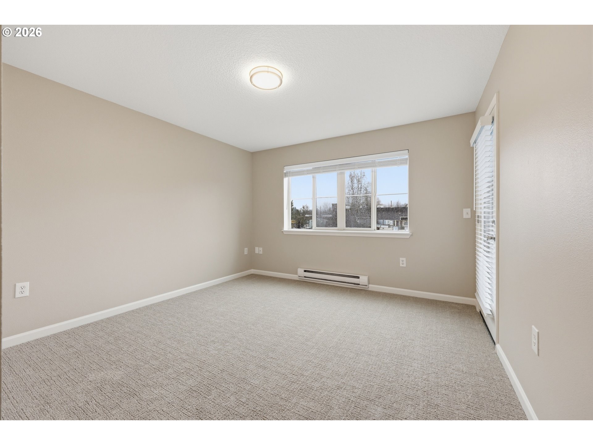 318 Ne Roberts Ave 203 Property Photo 15