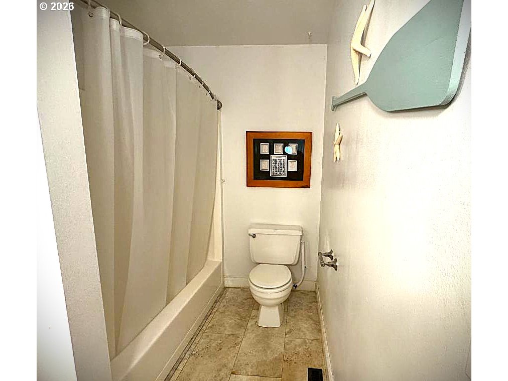 166 Peacock Ln Property Photo 11