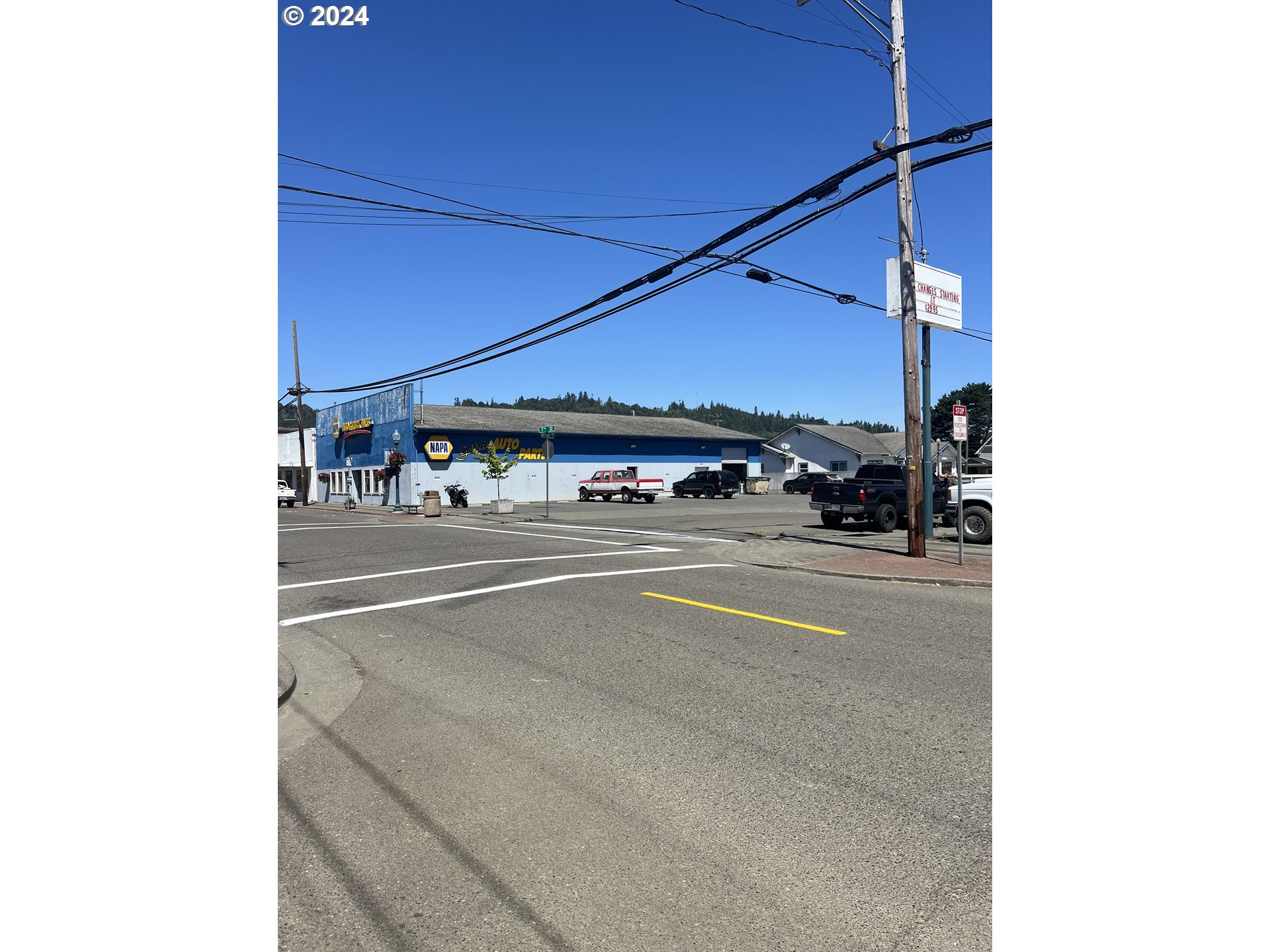 711 Spruce St Property Photo 27