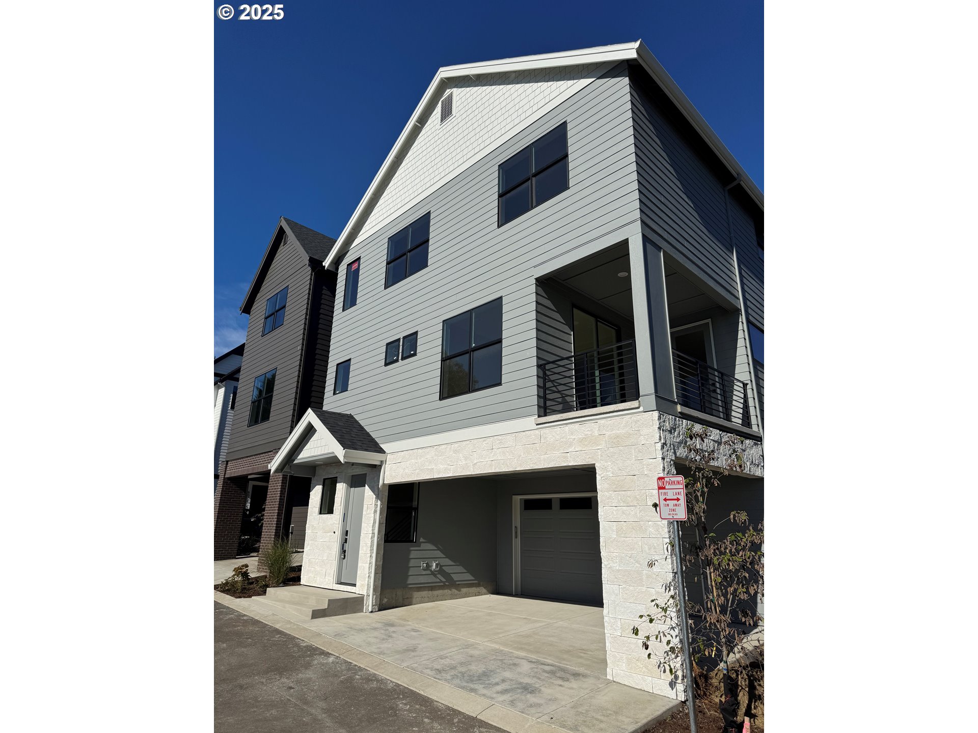 6028 SW 18TH DR Property Photo 1