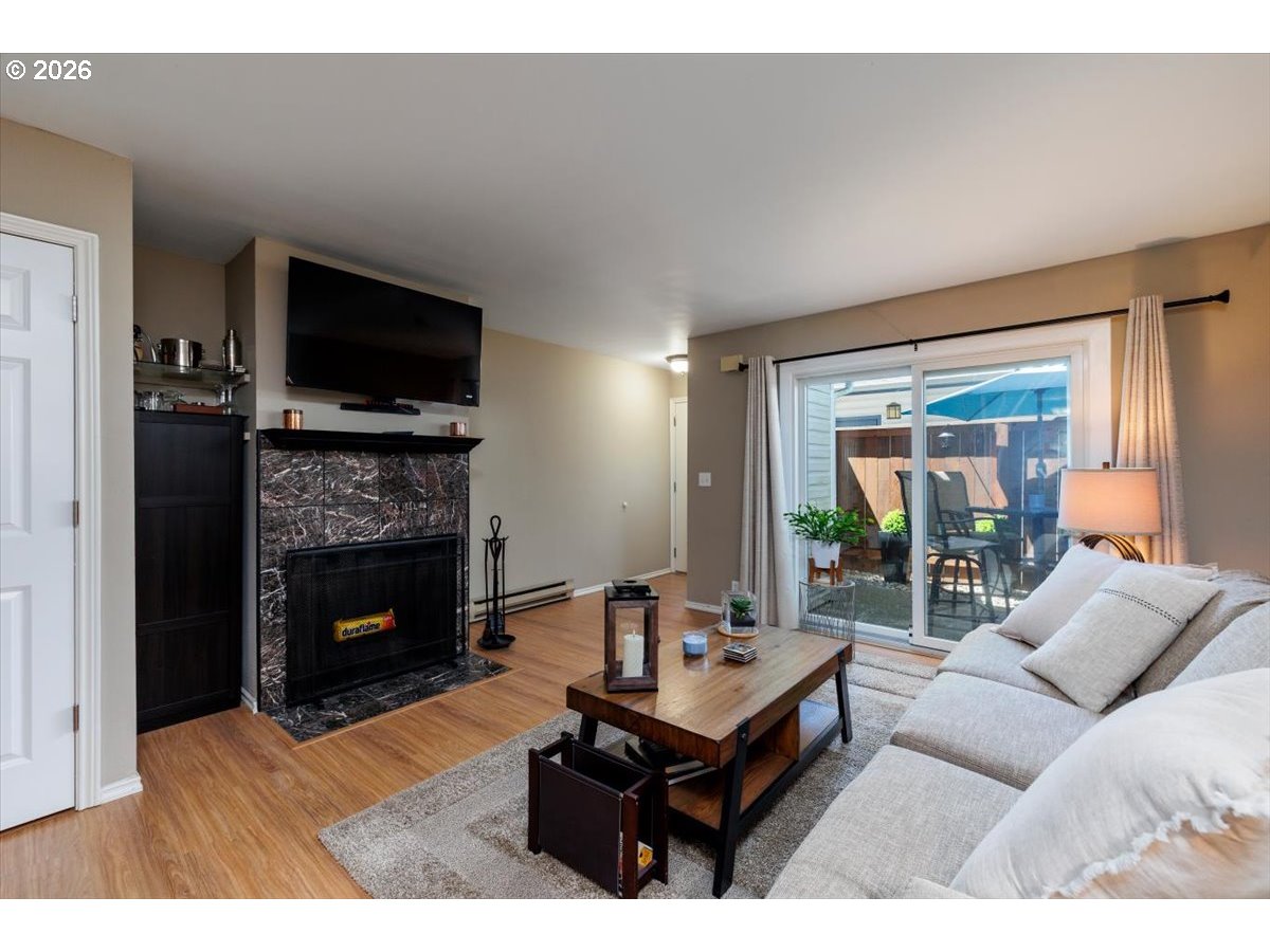 28740 Sw Parkway Ave Property Photo 6