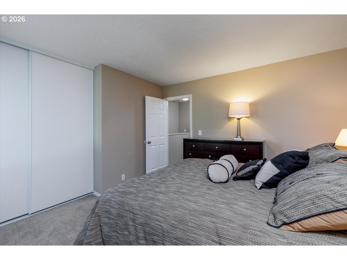 28740 Sw Parkway Ave Property Photo 12