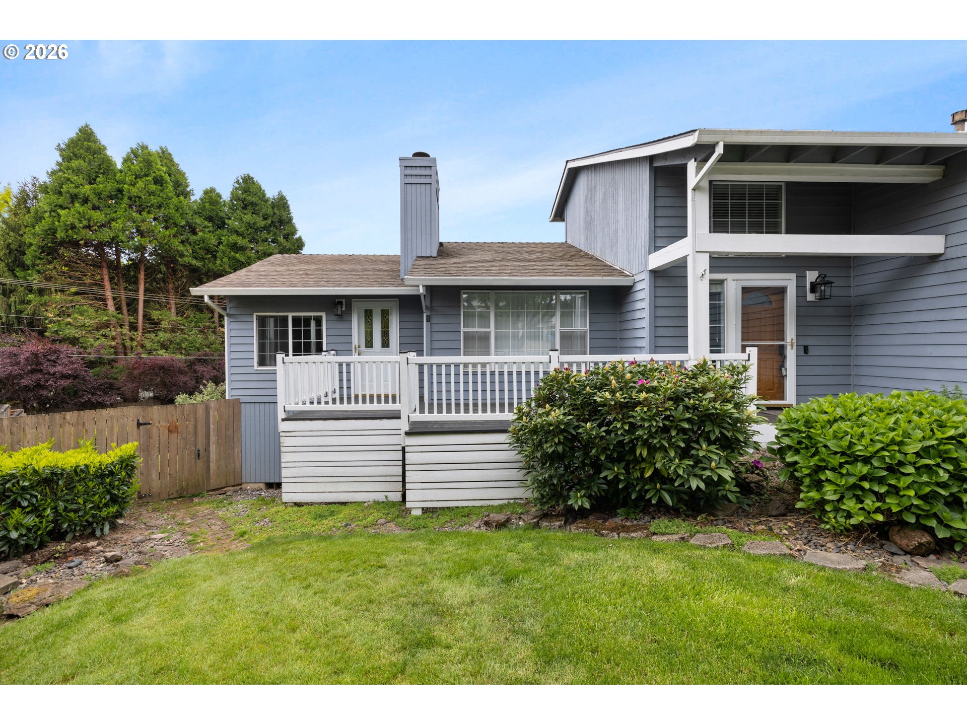 1730 Regency St Property Photo 3