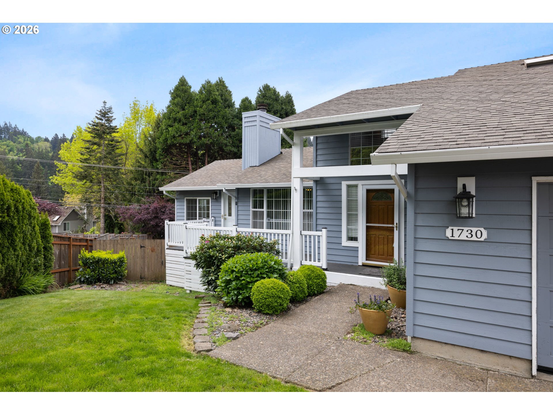 1730 Regency St Property Photo 4