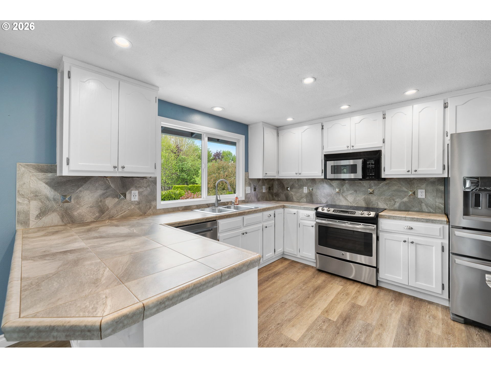 1730 Regency St Property Photo 15