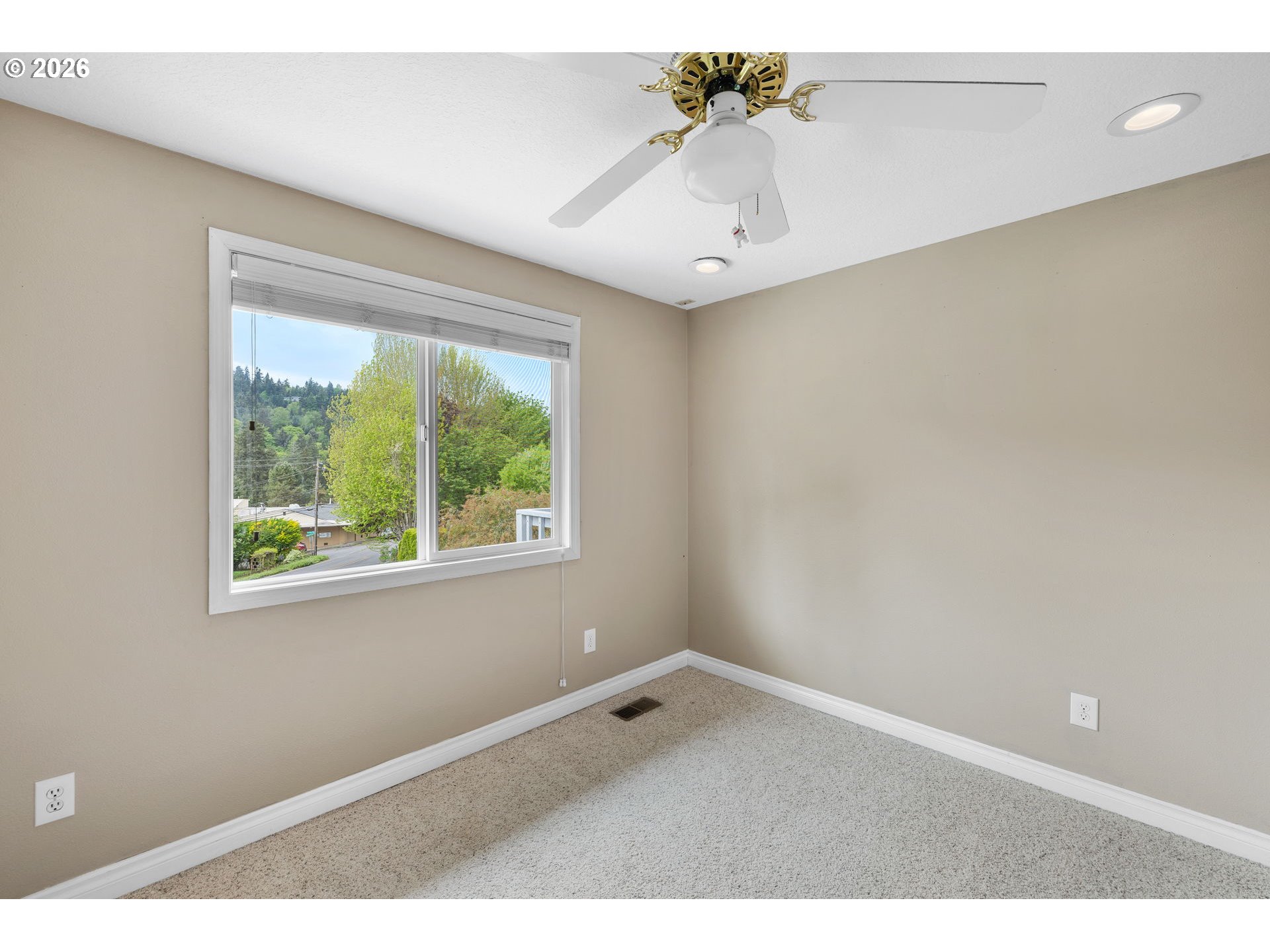 1730 Regency St Property Photo 27