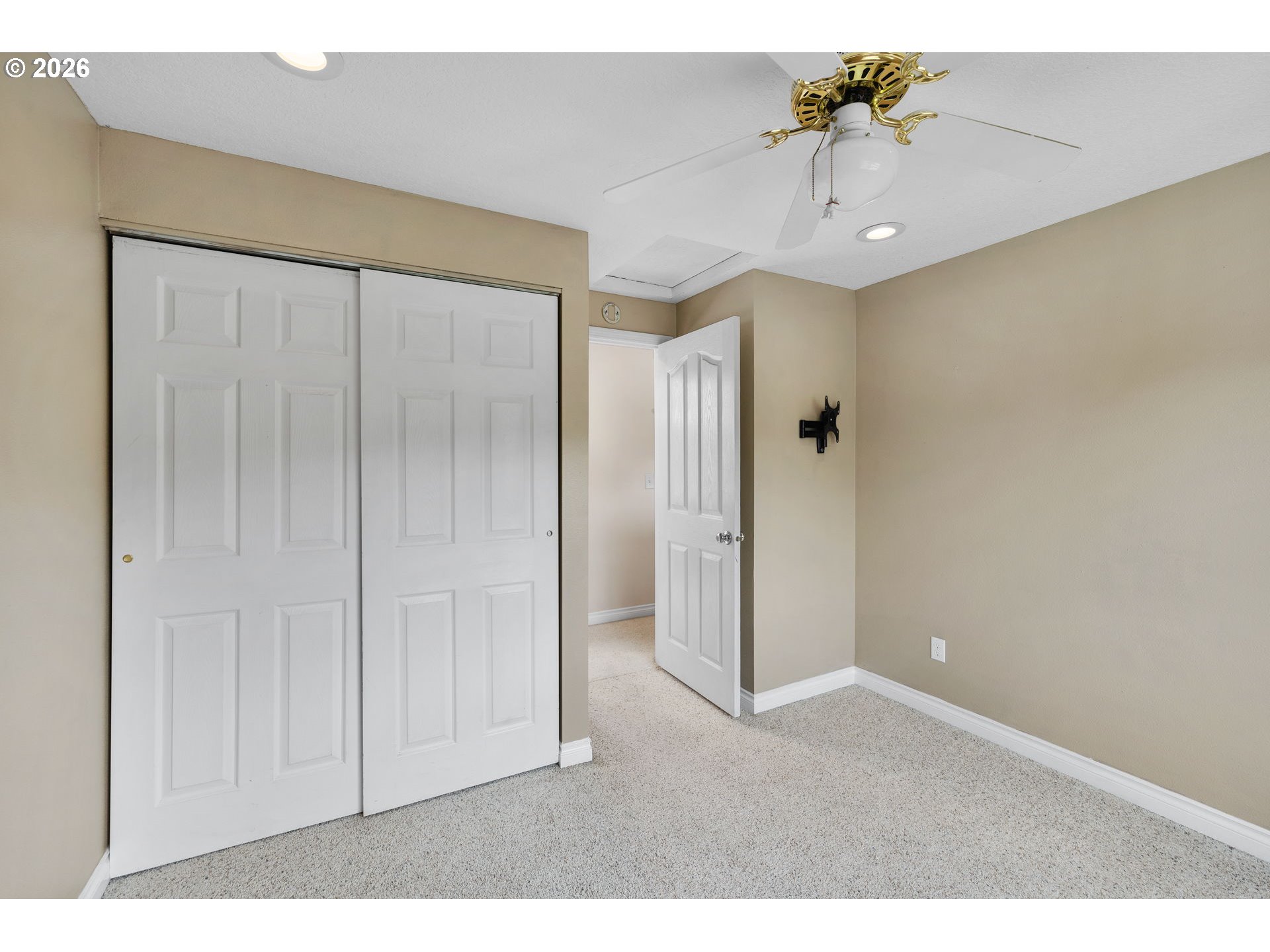 1730 Regency St Property Photo 28