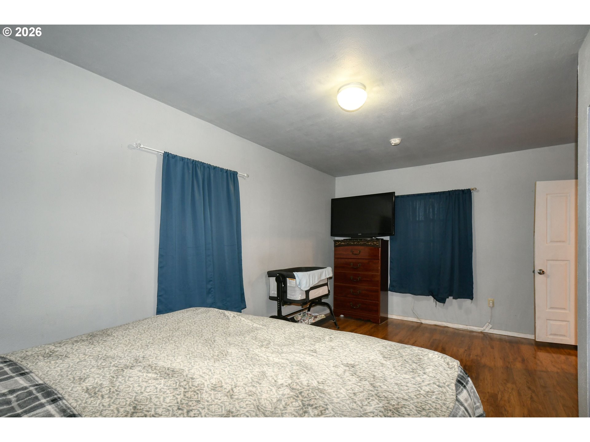 323 E Van Buren St Property Photo 14