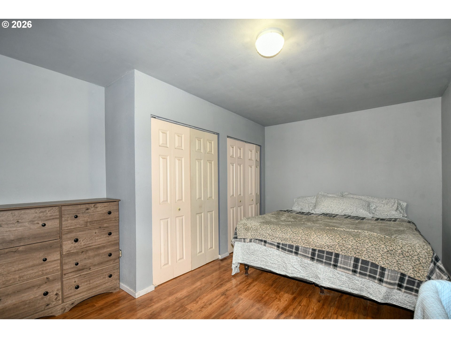 323 E Van Buren St Property Photo 15