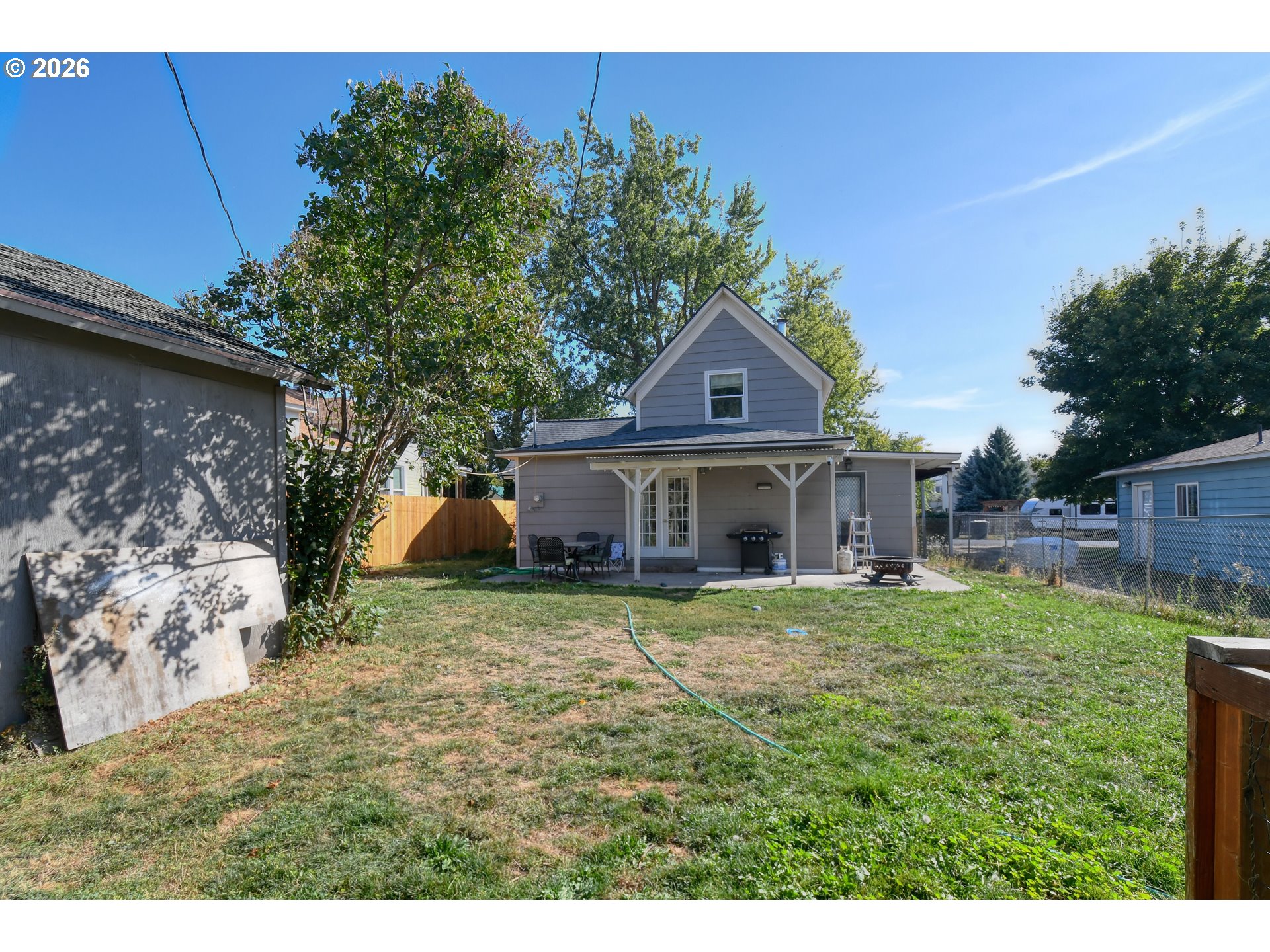 323 E Van Buren St Property Photo 25