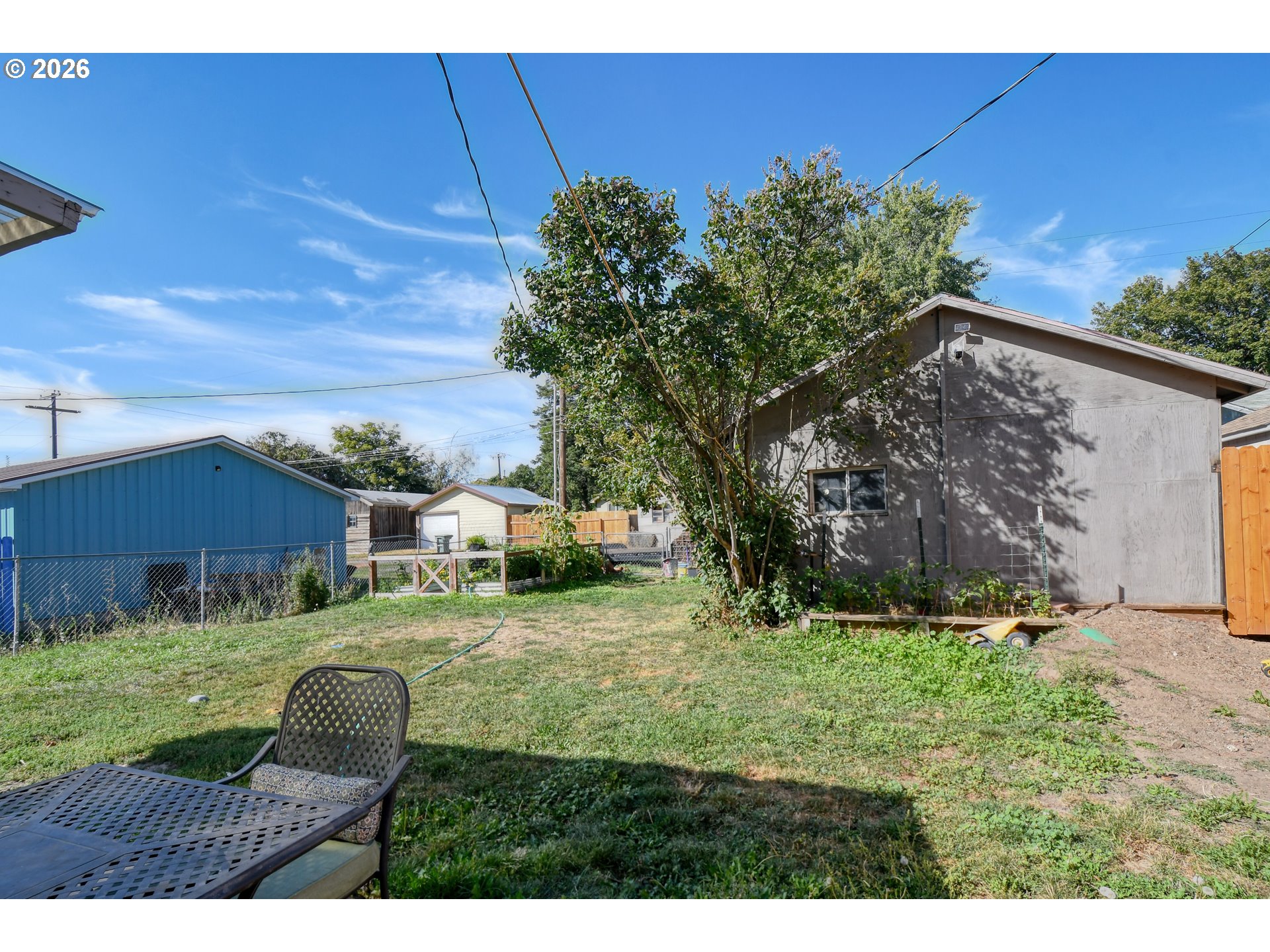 323 E Van Buren St Property Photo 26