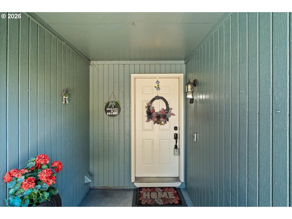 2439 A St Property Photo 5