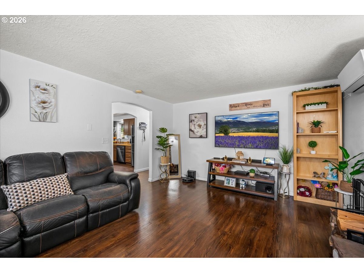 2439 A St Property Photo 9