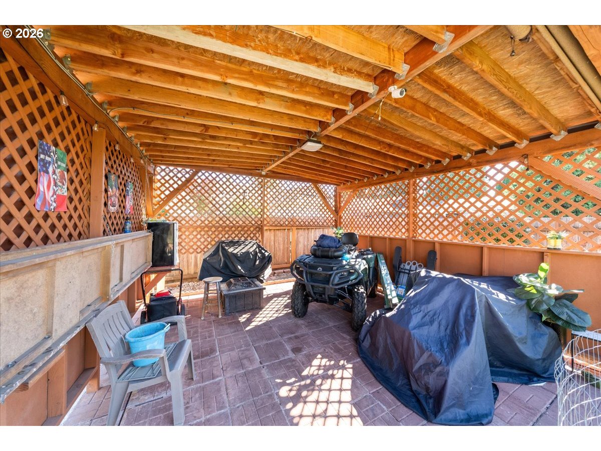 2439 A St Property Photo 28